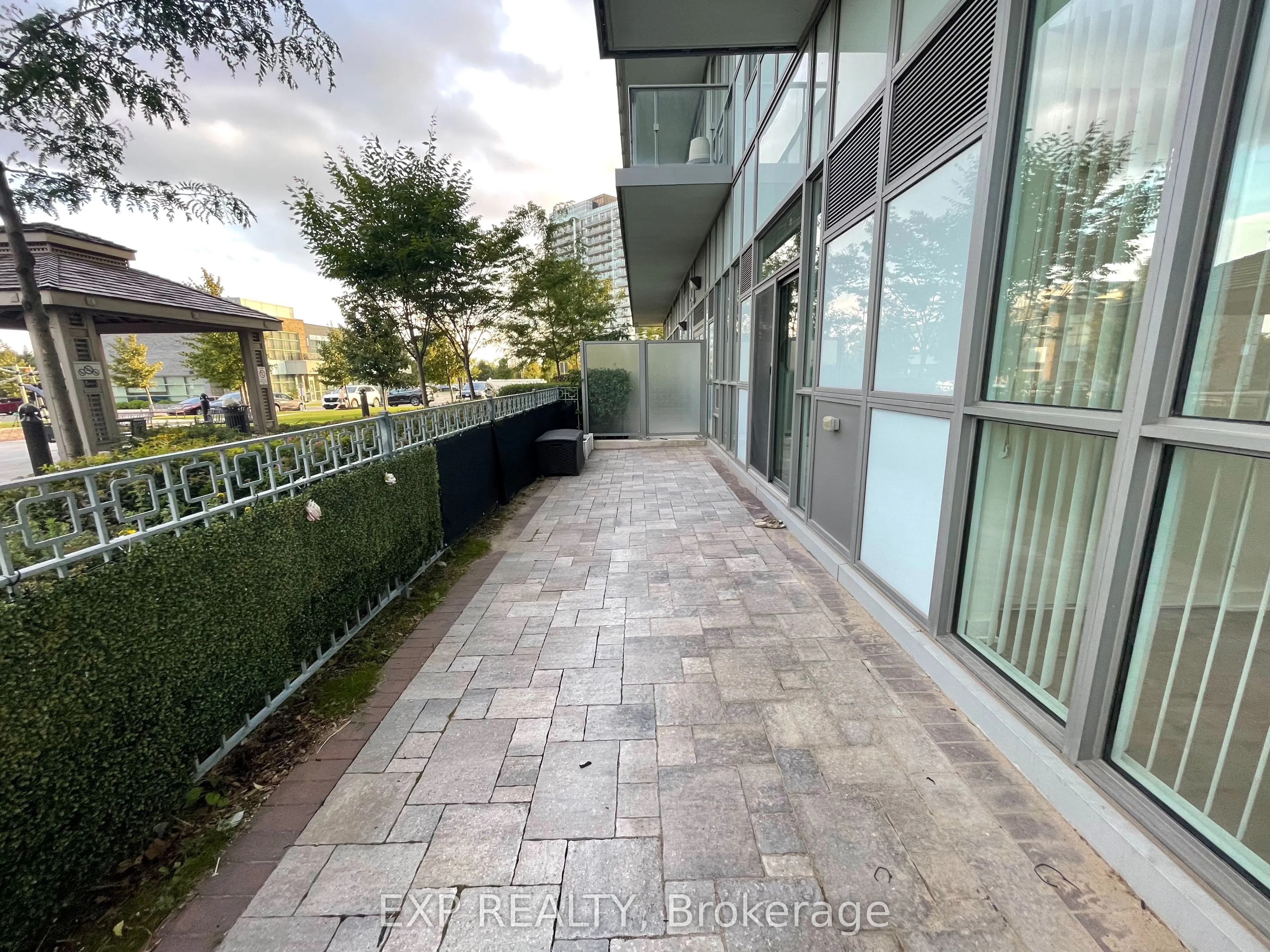 4677 Glen Erin Drive, #105