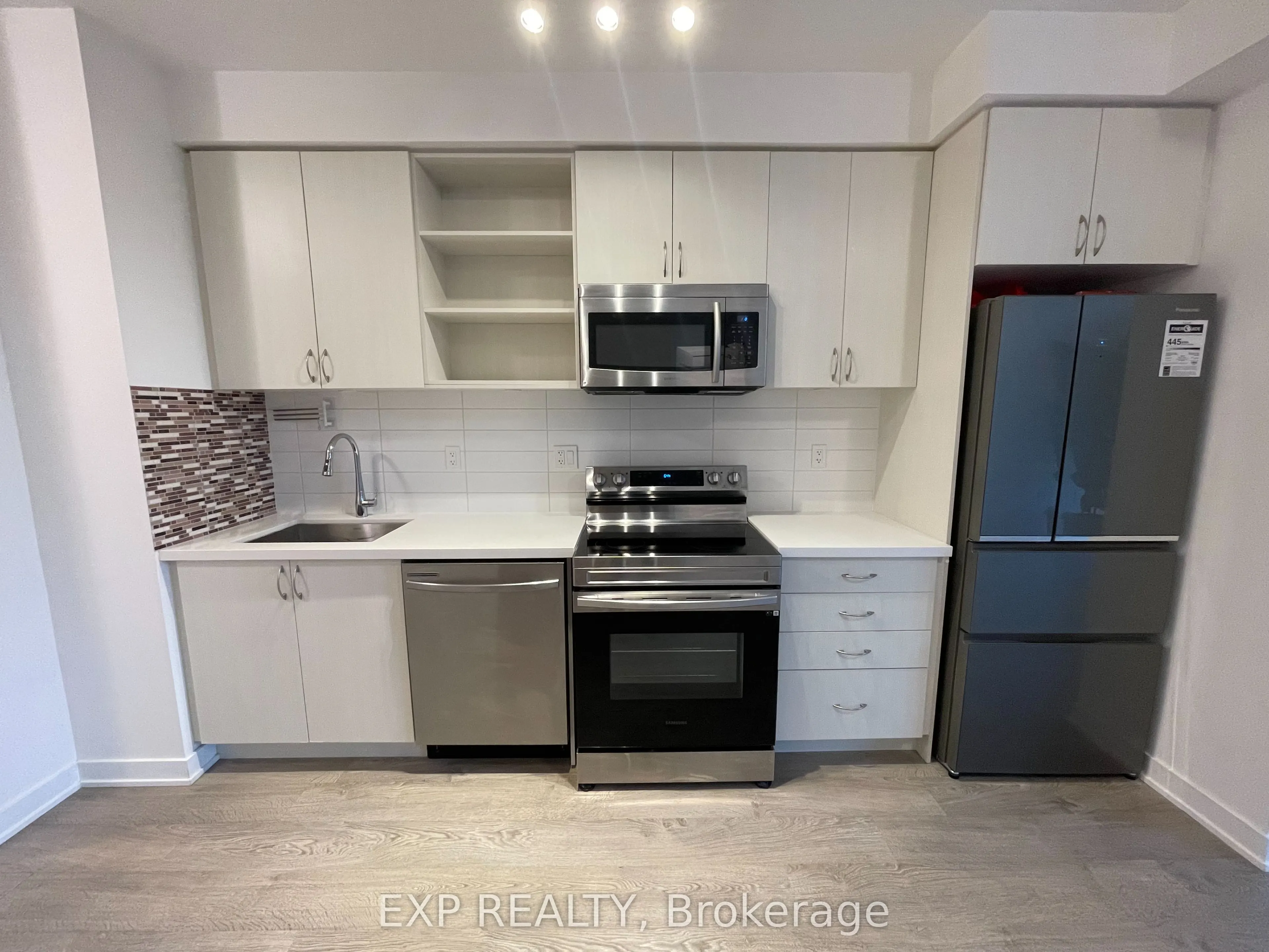 4677 Glen Erin Drive, #105