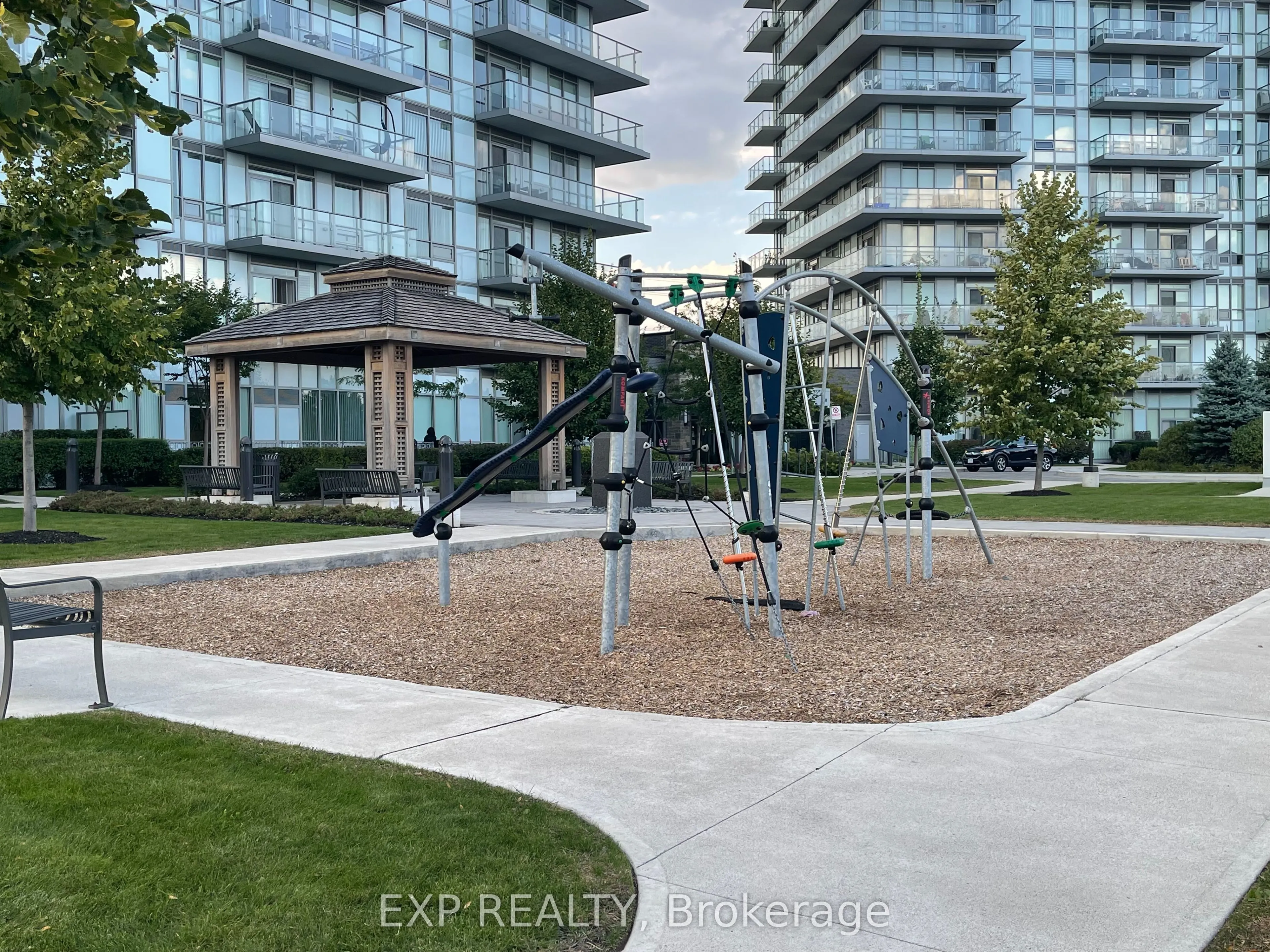 4677 Glen Erin Drive, #105