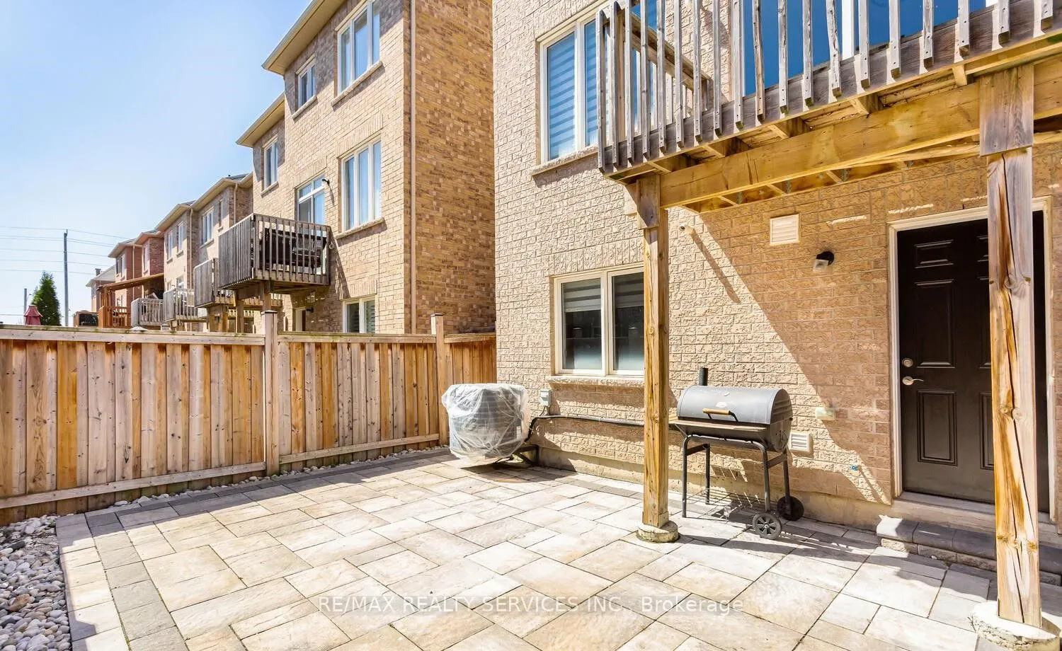 14 Rockman Crescent