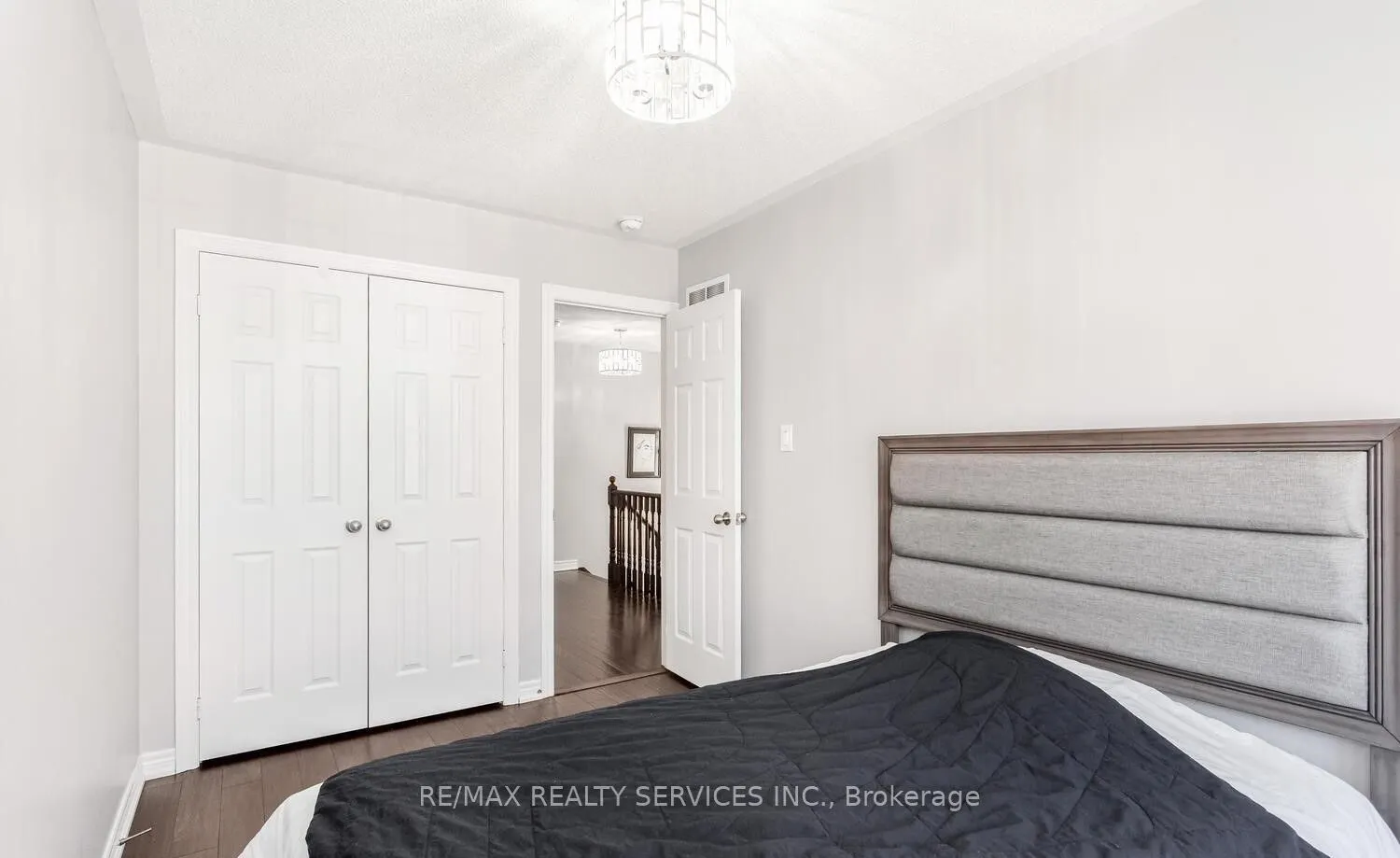14 Rockman Crescent