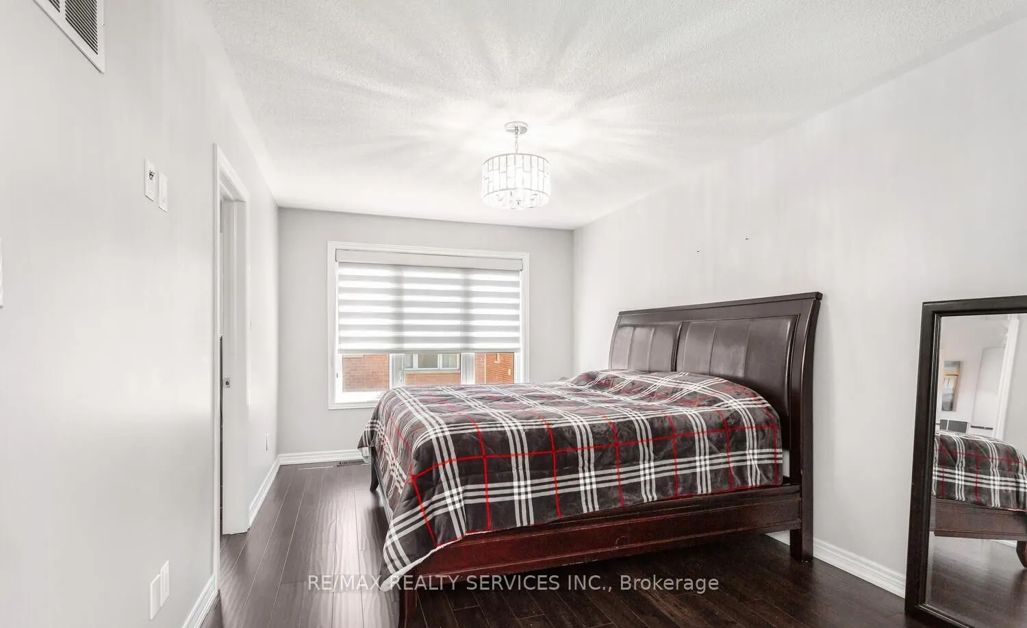 14 Rockman Crescent