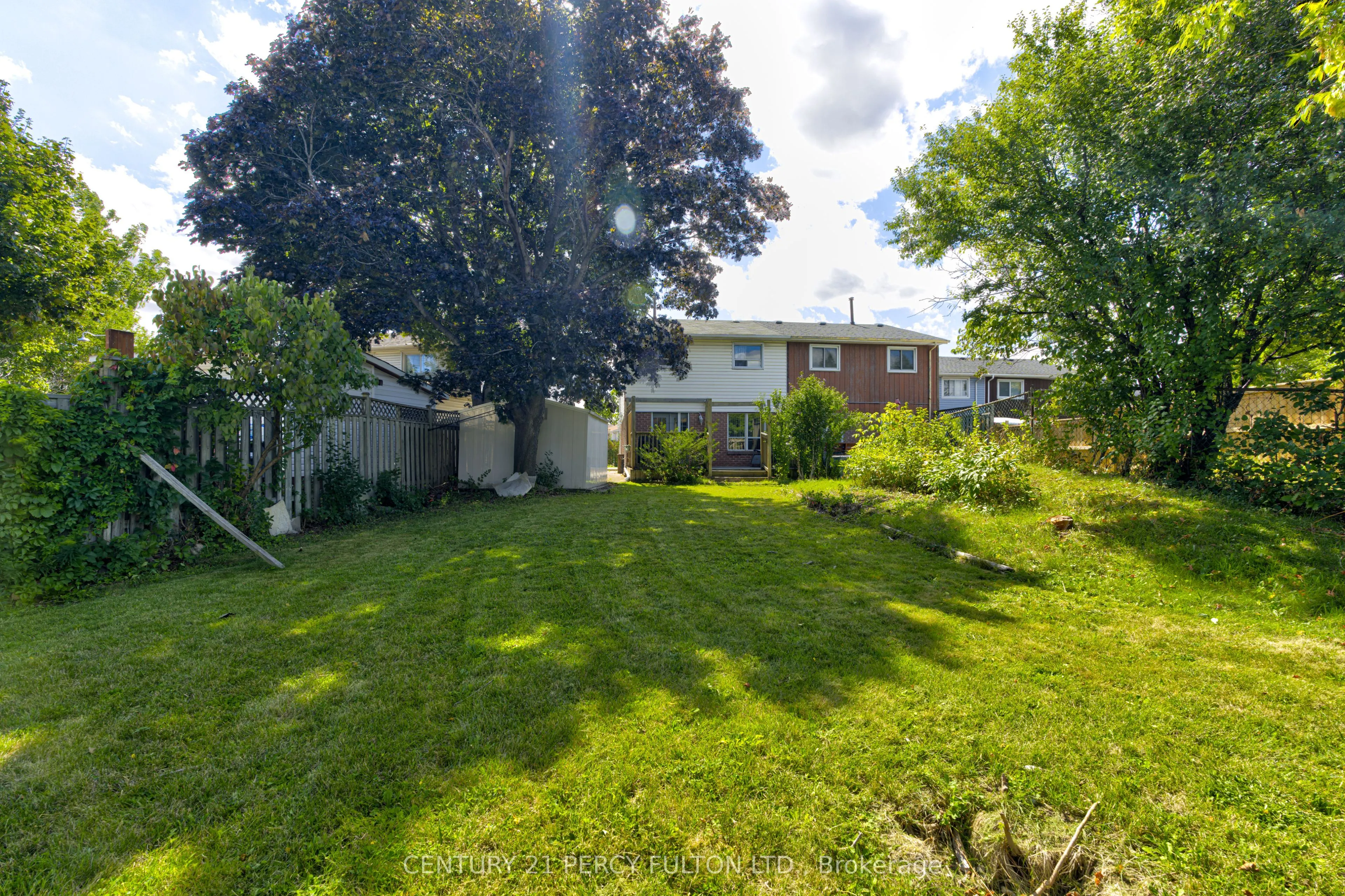 212 Royal Salisbury Way