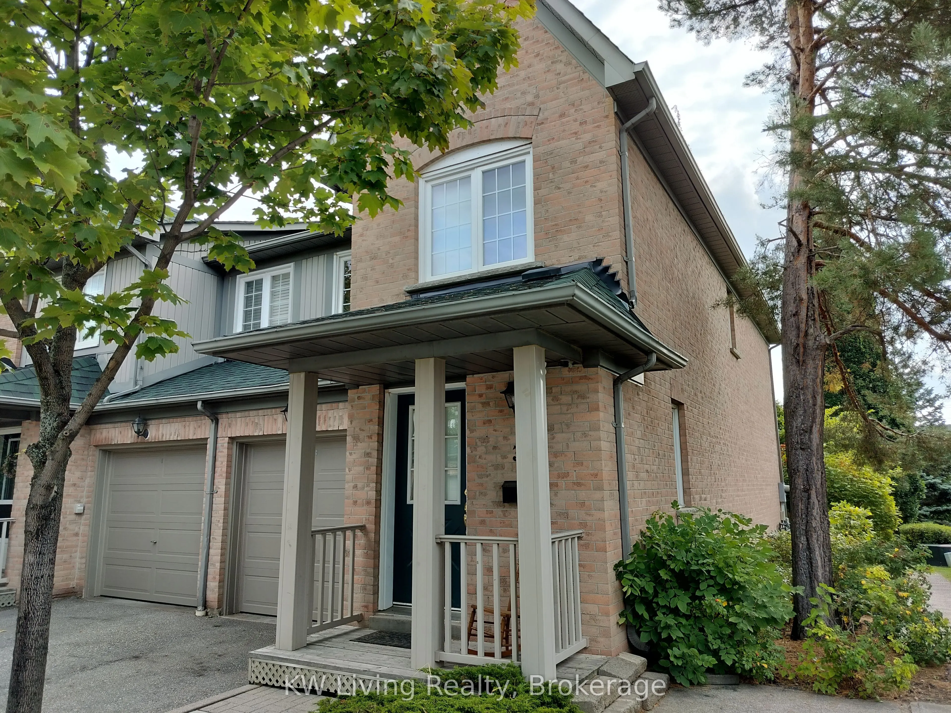 2955 Thomas Street, #32
