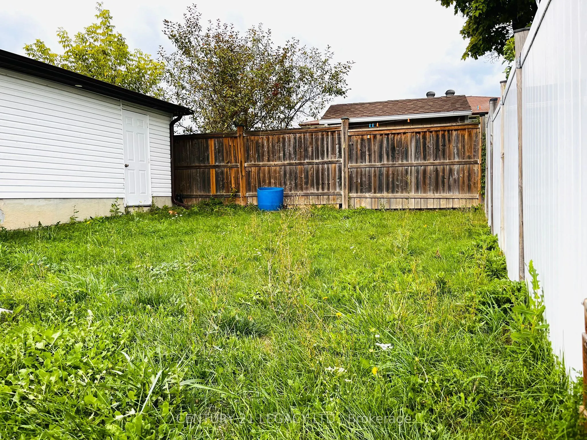 23 Gulliver Crescent