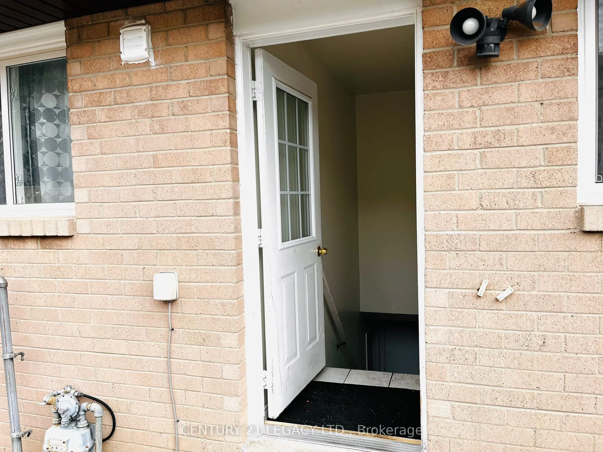 23 Gulliver Crescent