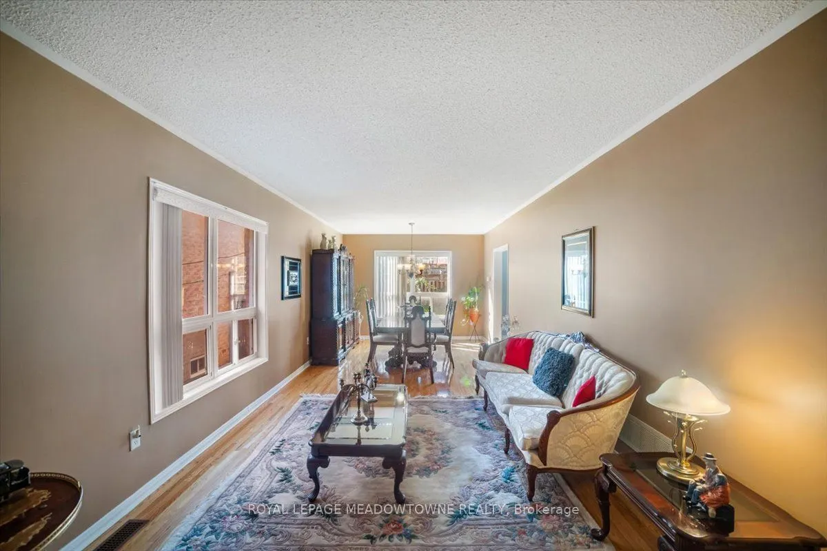 13 Albright Road