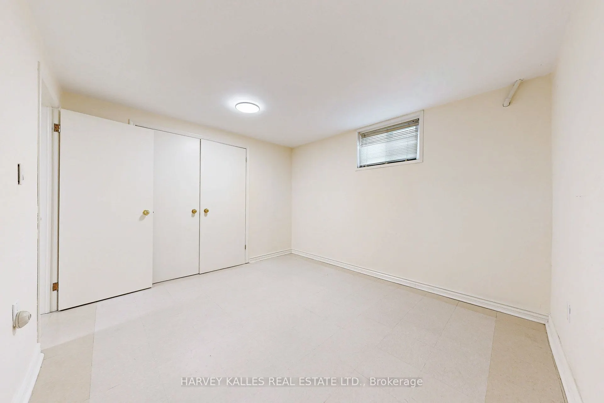 7383 Sigsbee Drive