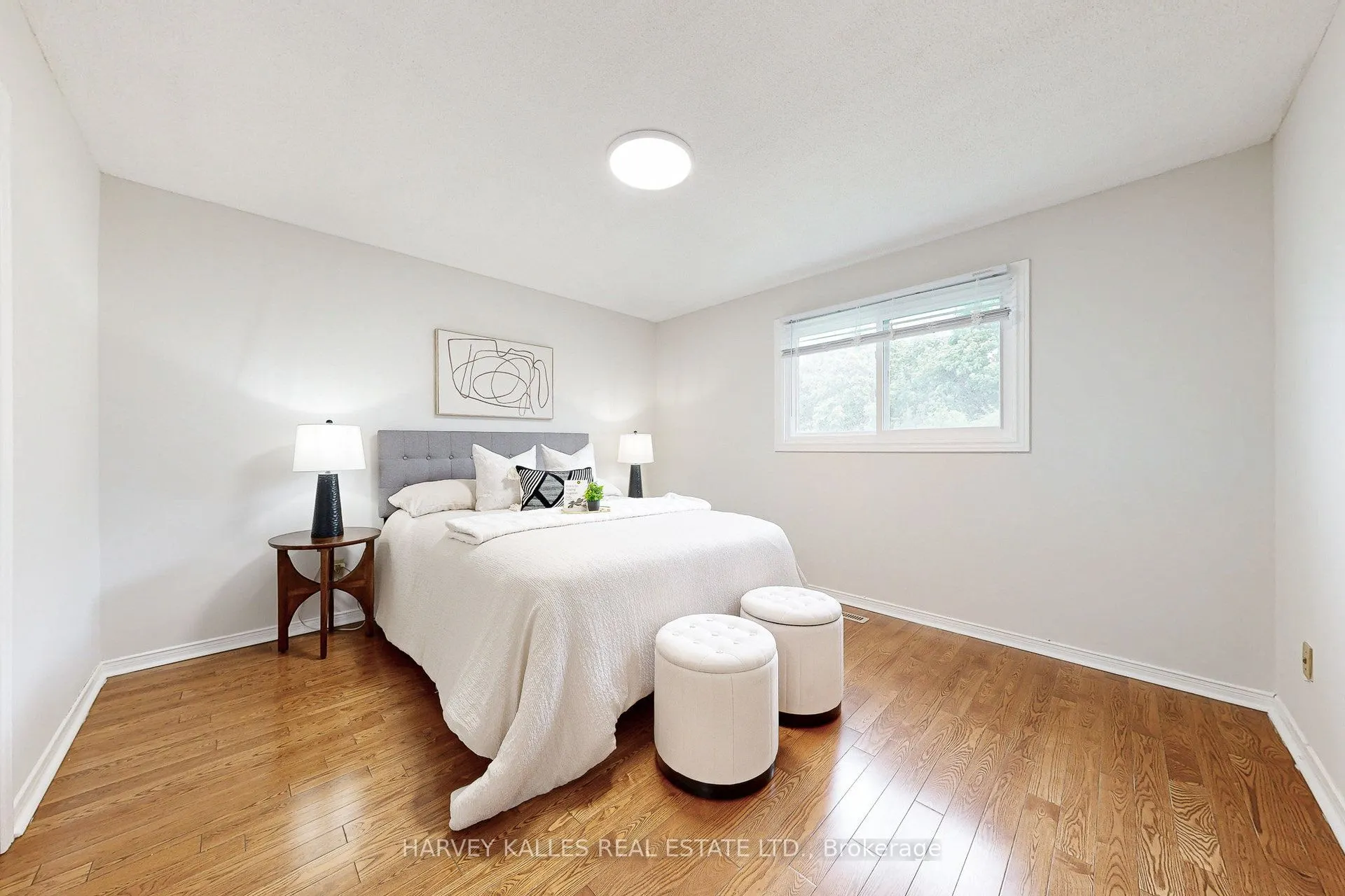 7383 Sigsbee Drive