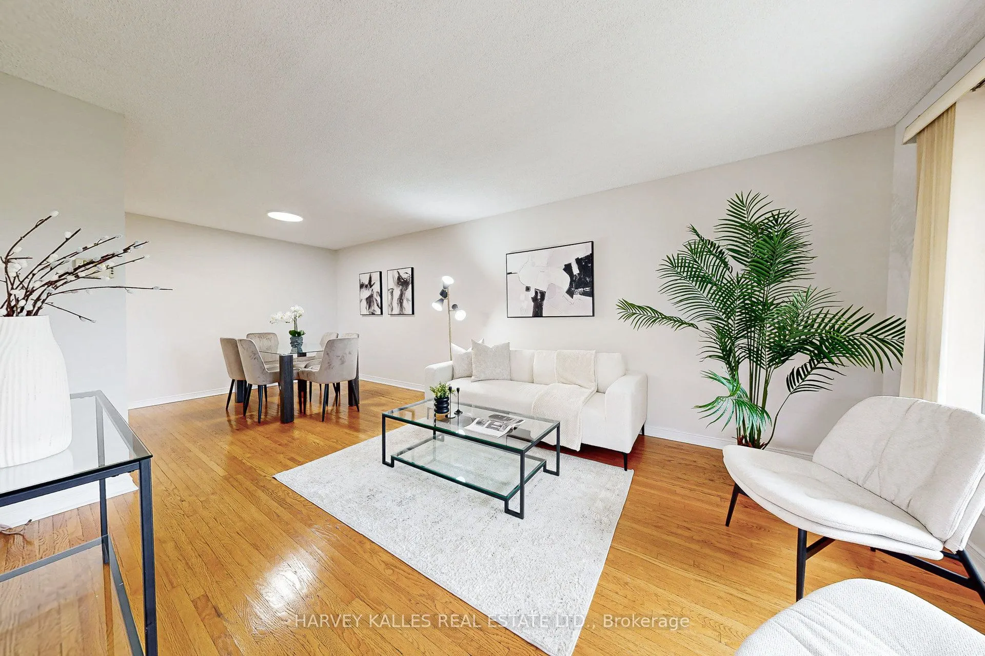 7383 Sigsbee Drive