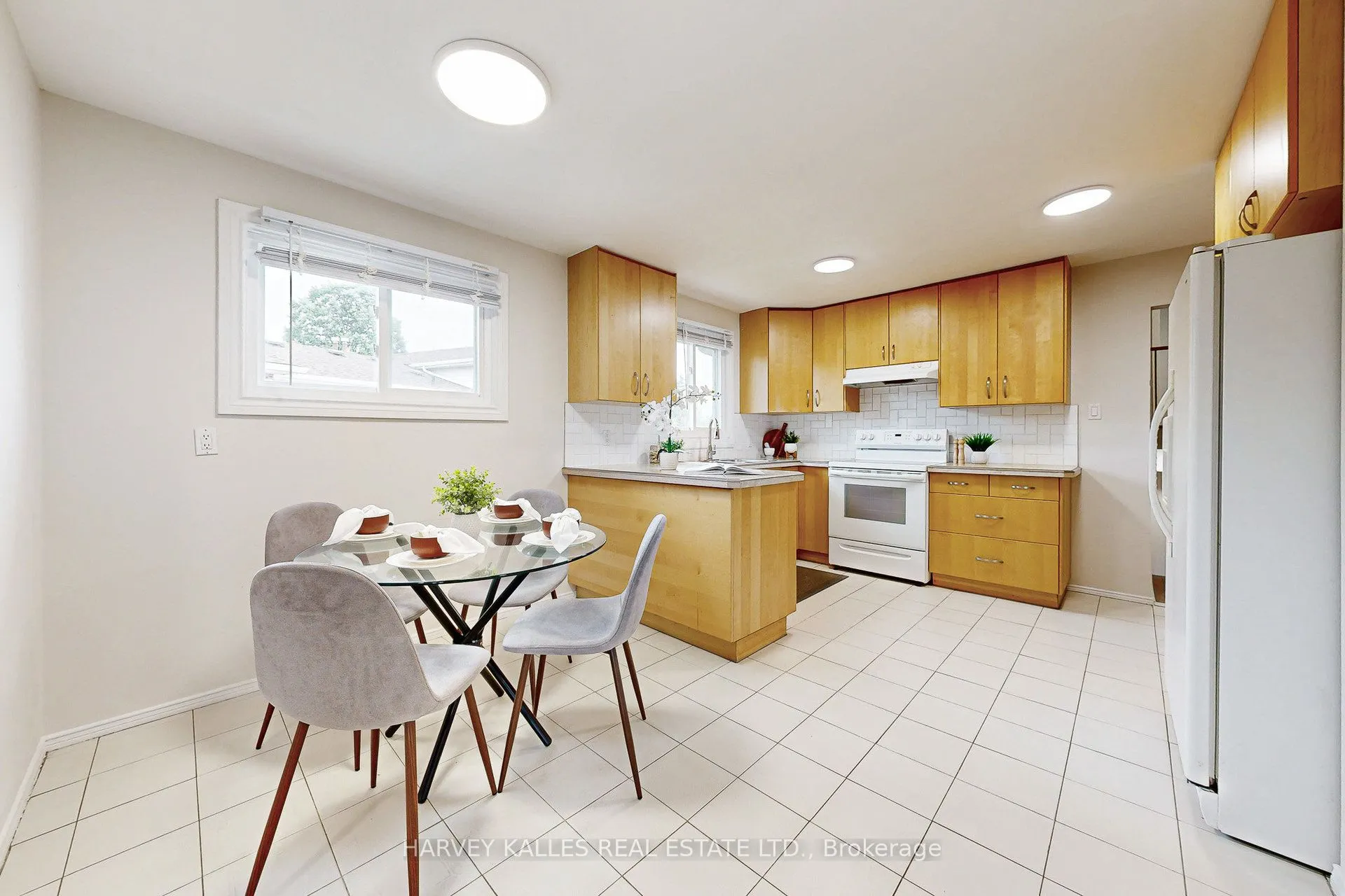 7383 Sigsbee Drive