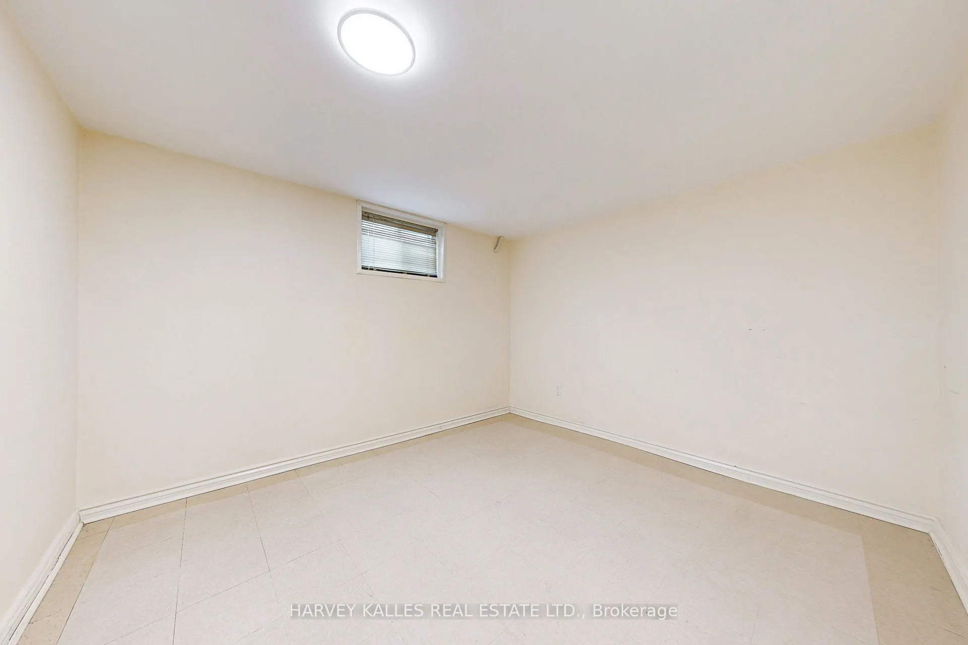 7383 Sigsbee Drive