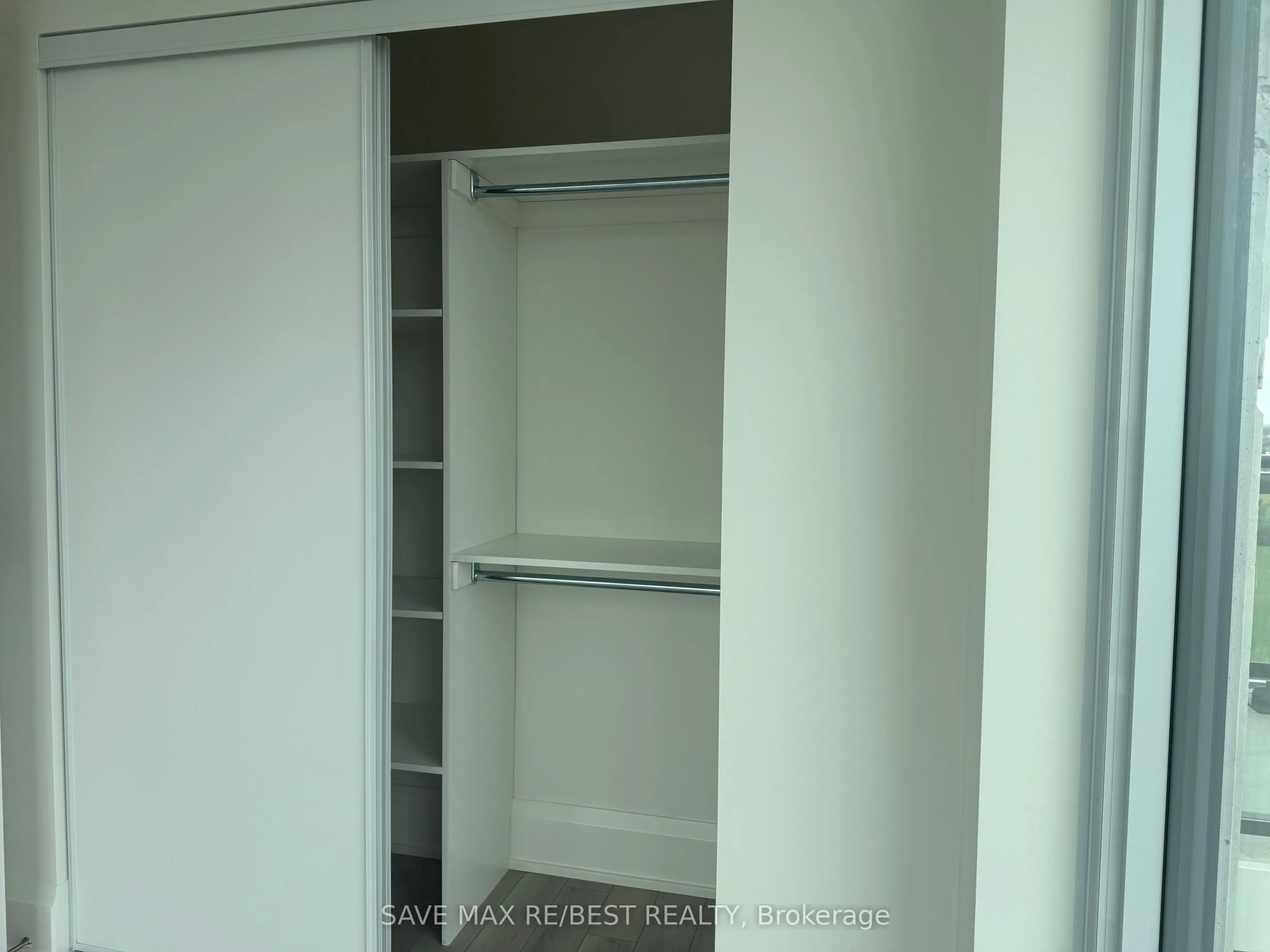 3079 Trafalgar Road, #1007