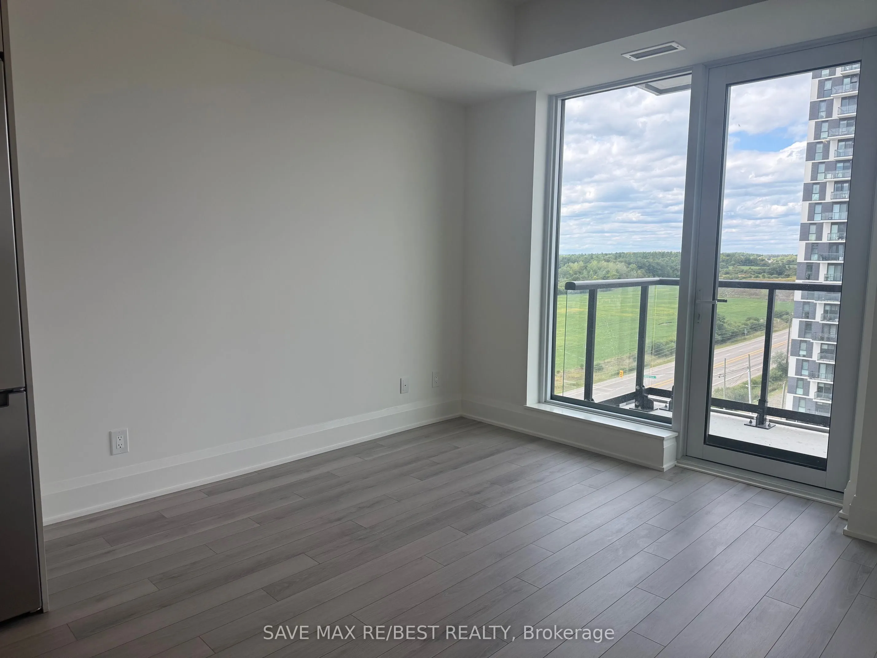 3079 Trafalgar Road, #1007