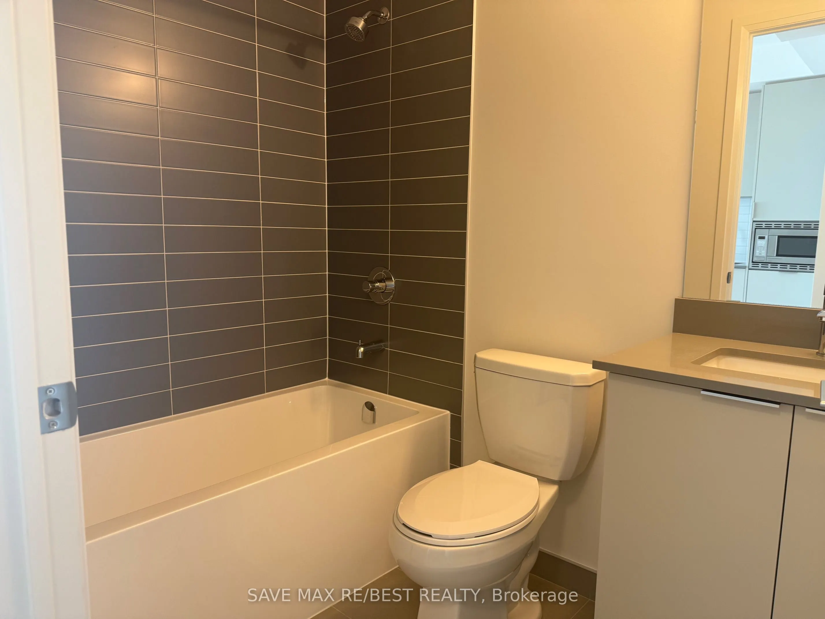 3079 Trafalgar Road, #1007