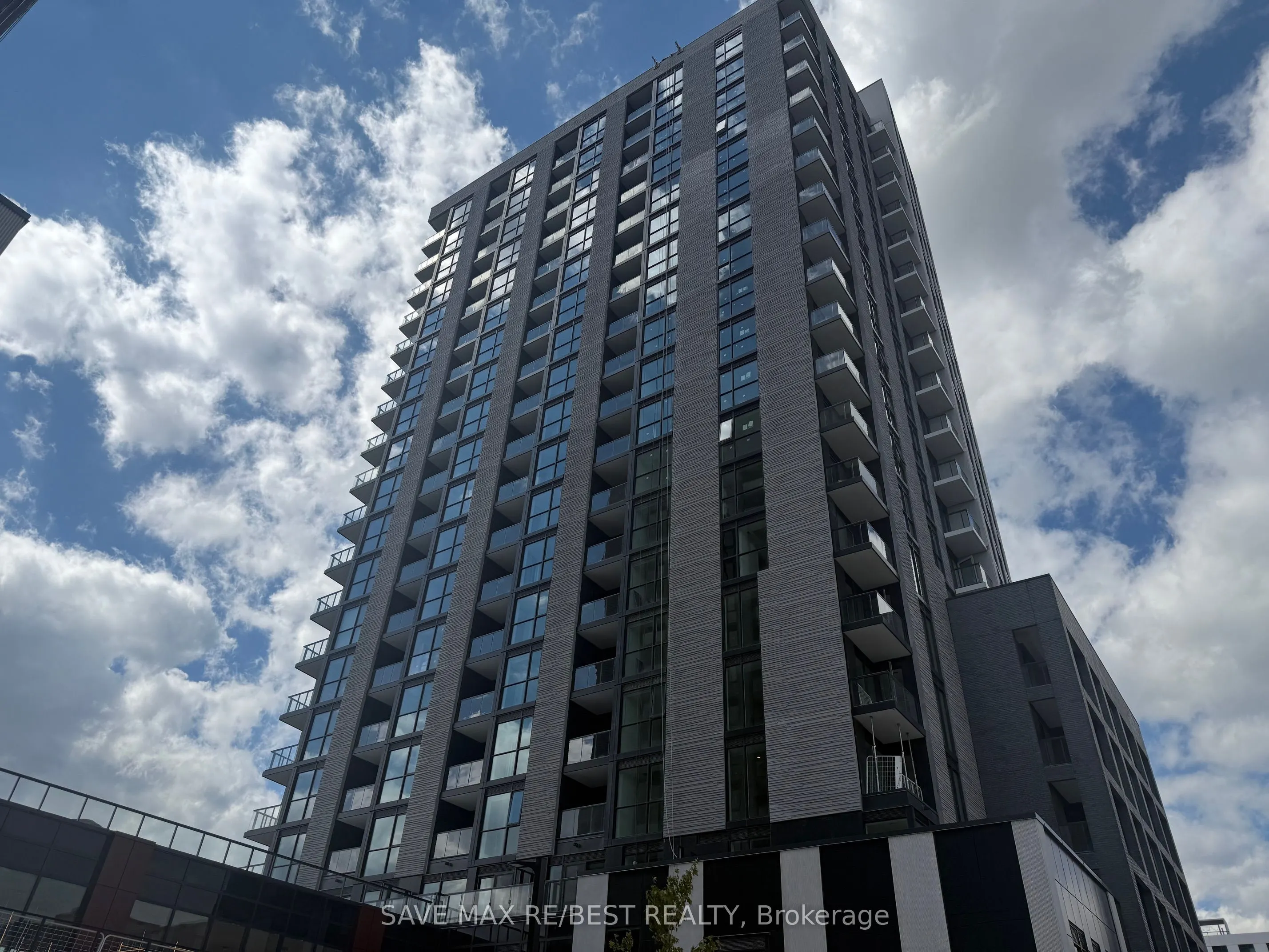 3079 Trafalgar Road, #1007