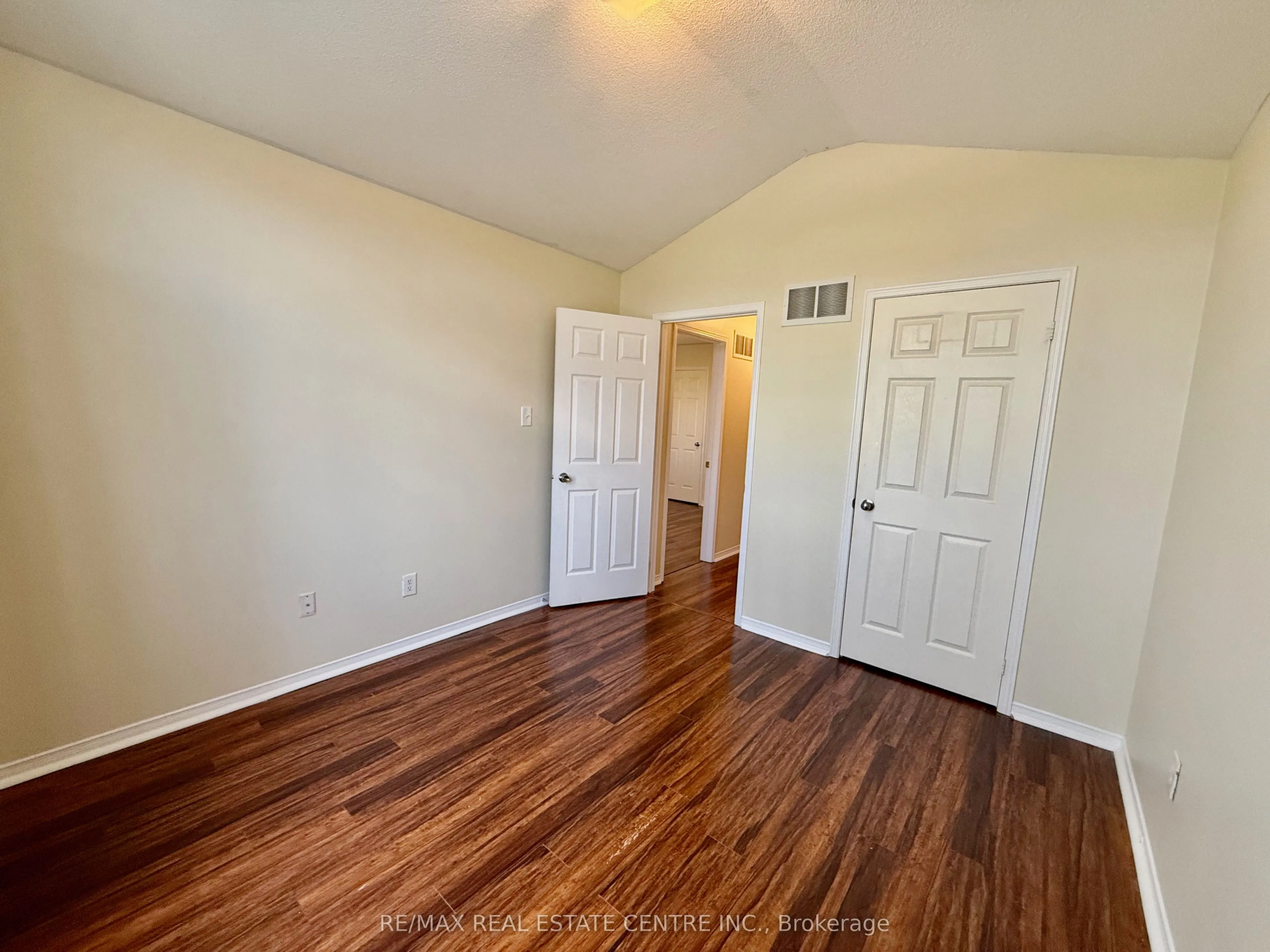 86 Snowberry Crescent