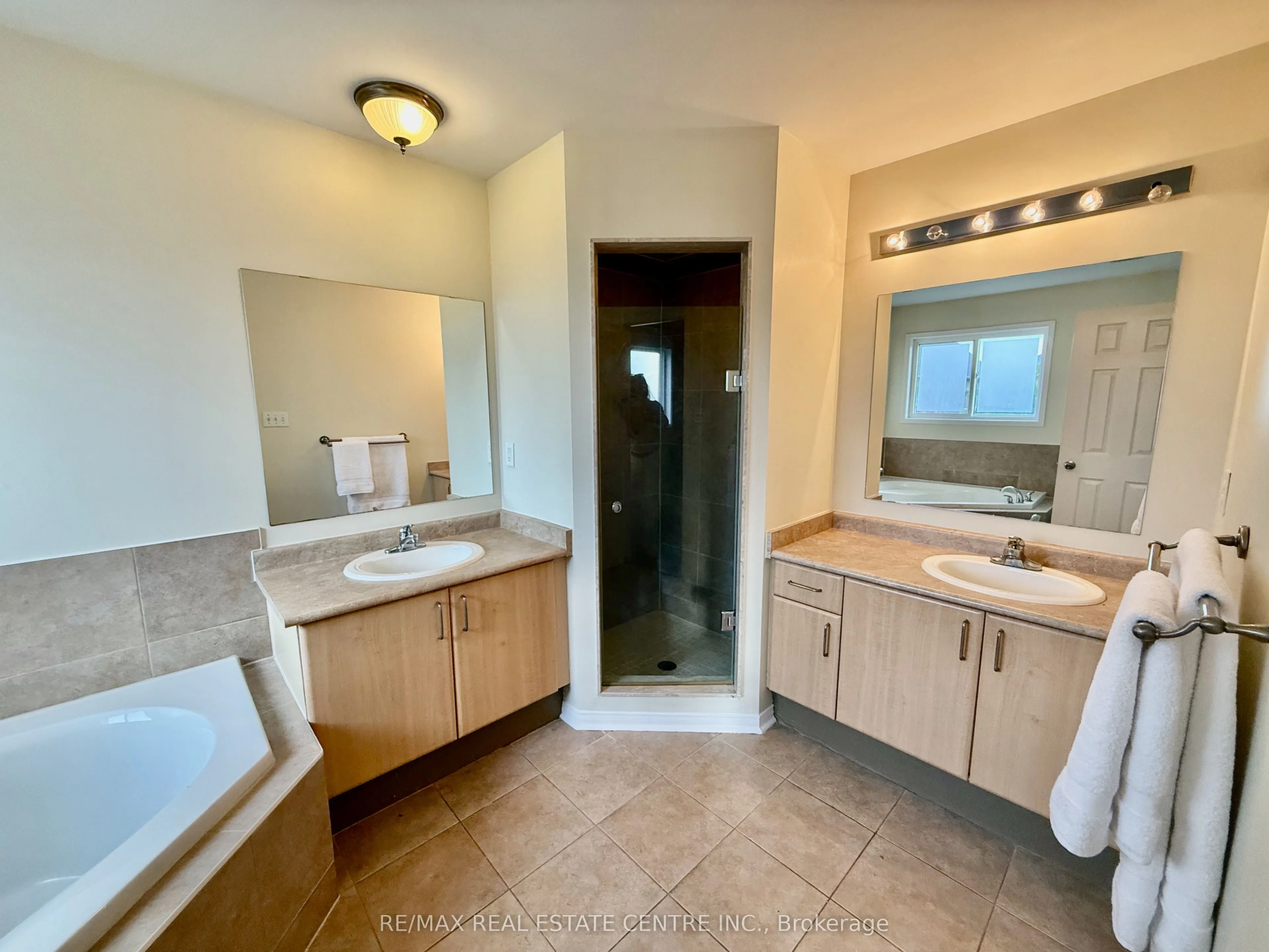 86 Snowberry Crescent