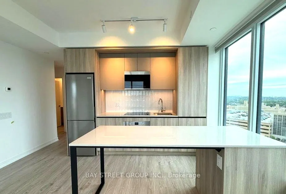 2485 Eglinton Avenue W, #1105