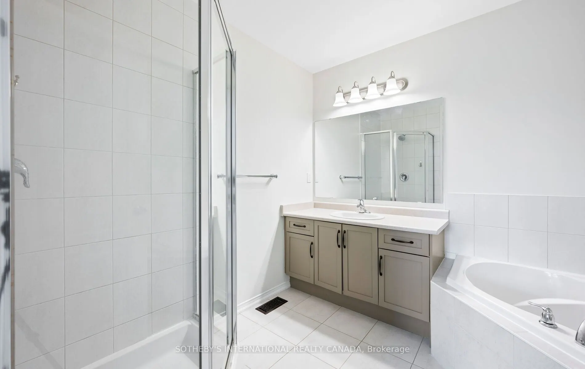 745 Farmstead Drive, #21