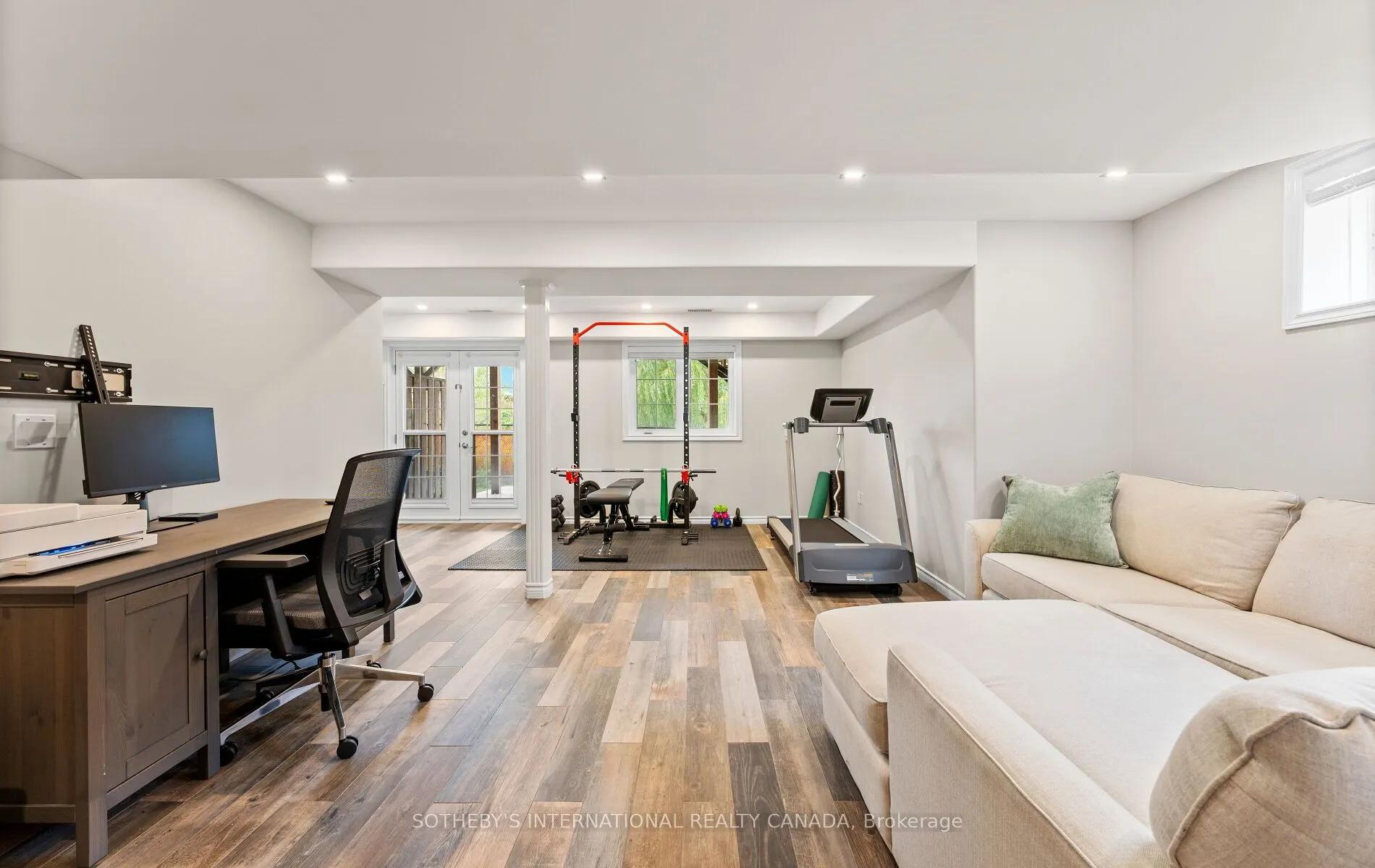 745 Farmstead Drive, #21