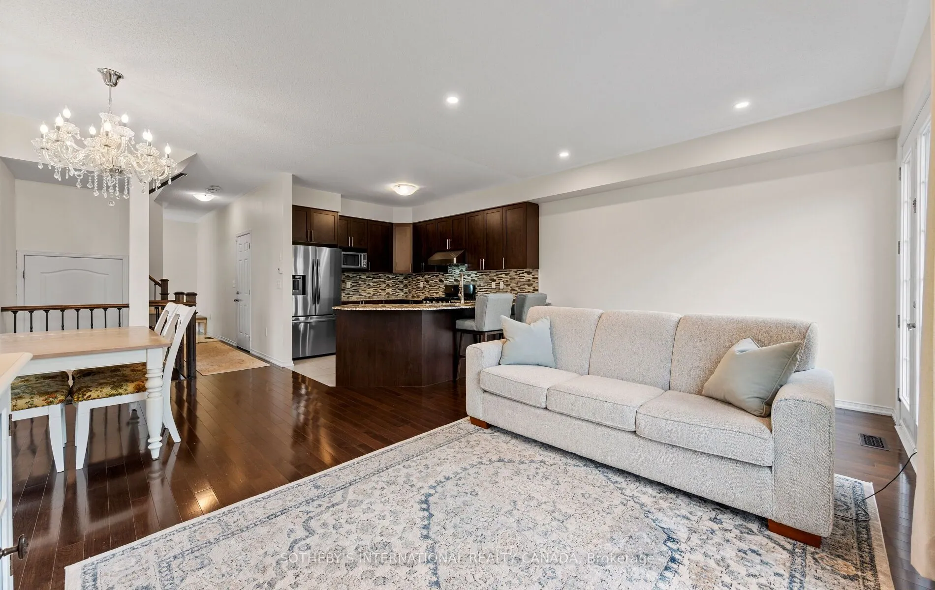 745 Farmstead Drive, #21