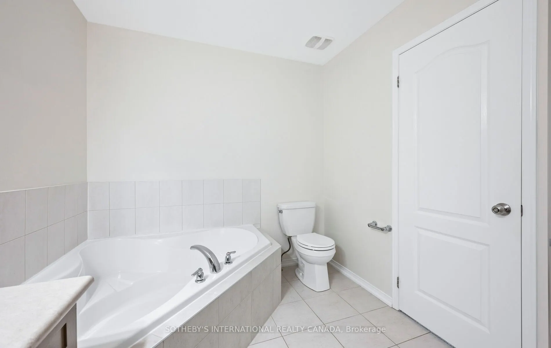 745 Farmstead Drive, #21