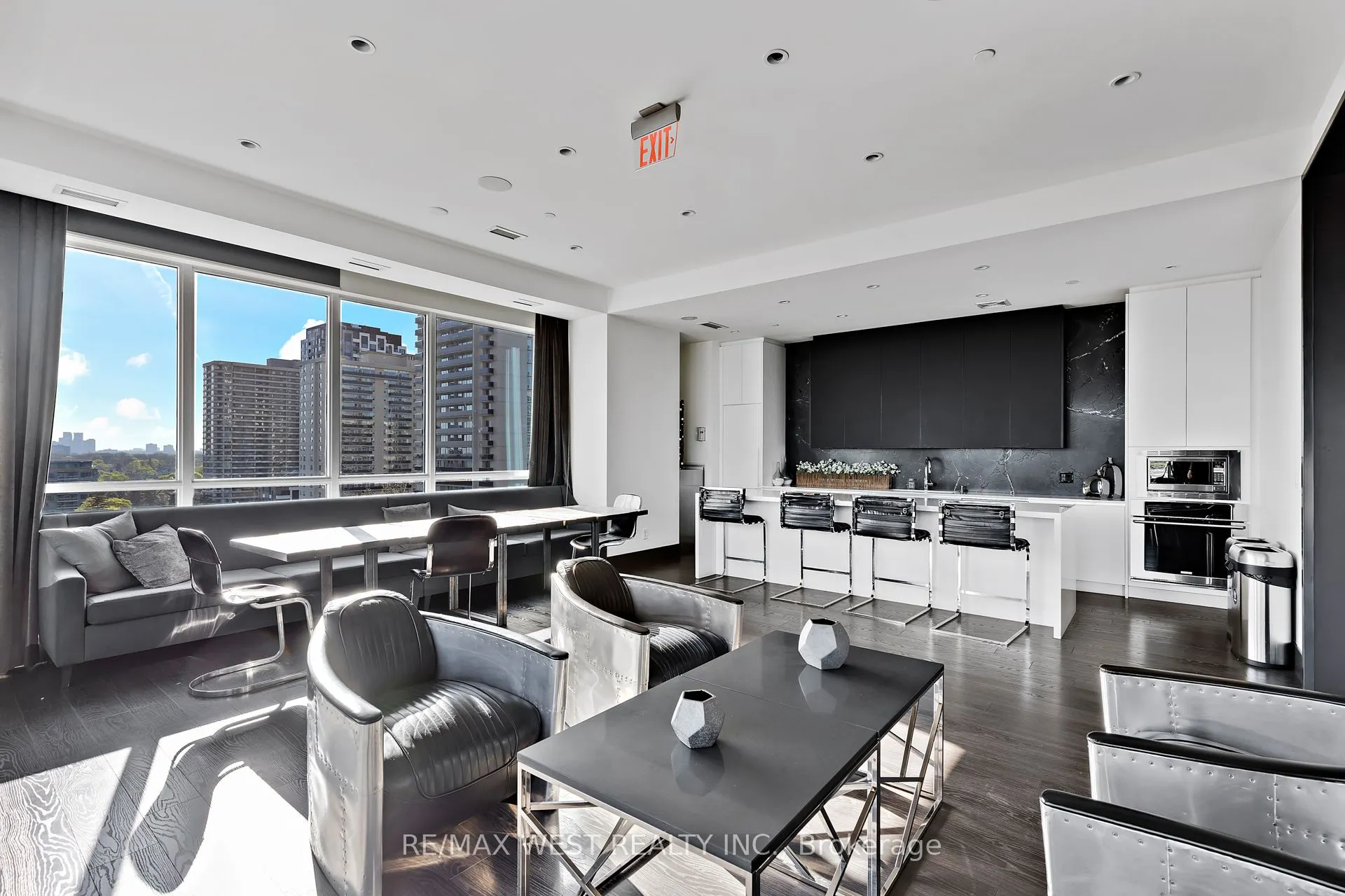 1830 Bloor Street W, #511