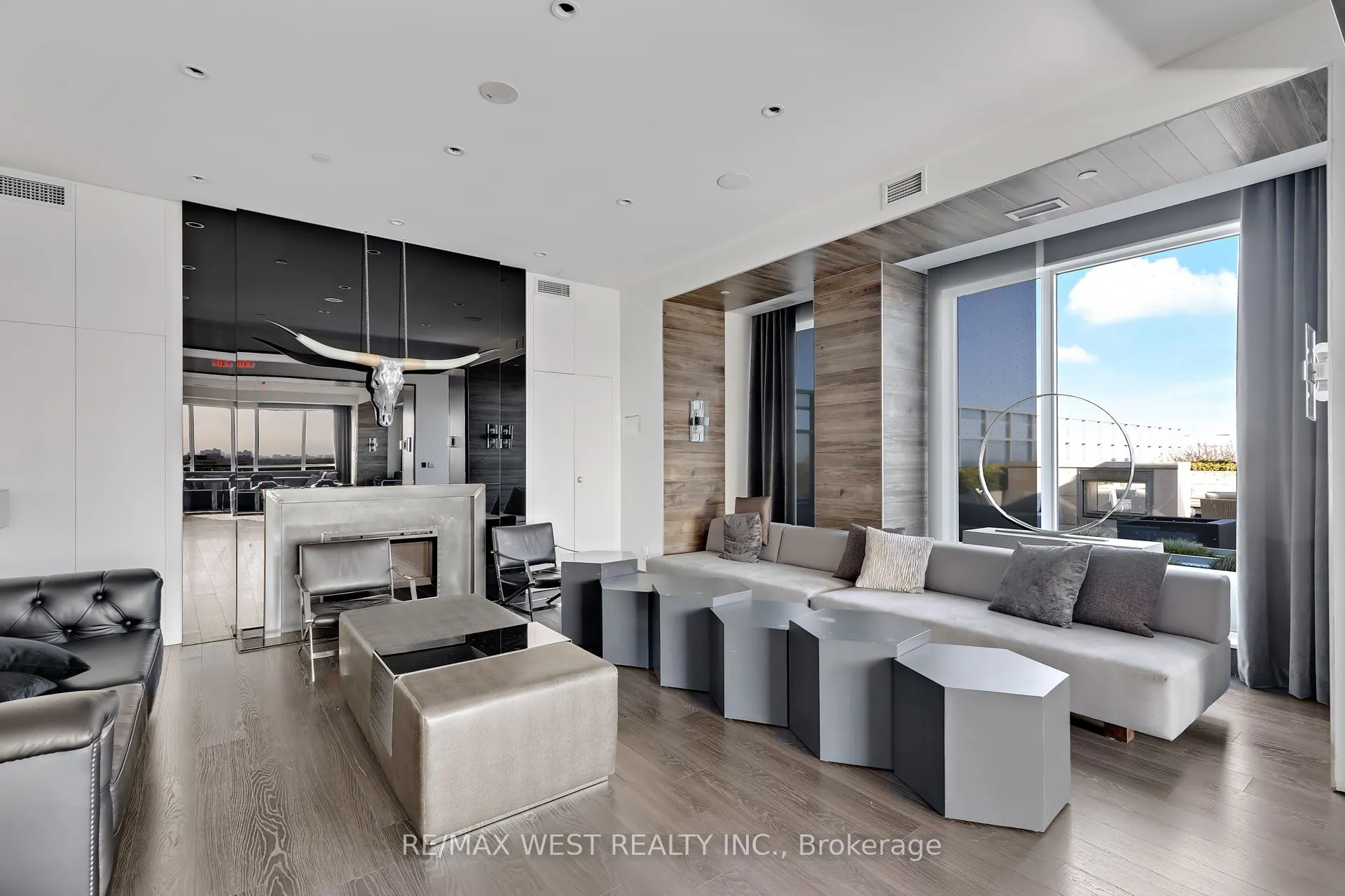 1830 Bloor Street W, #511