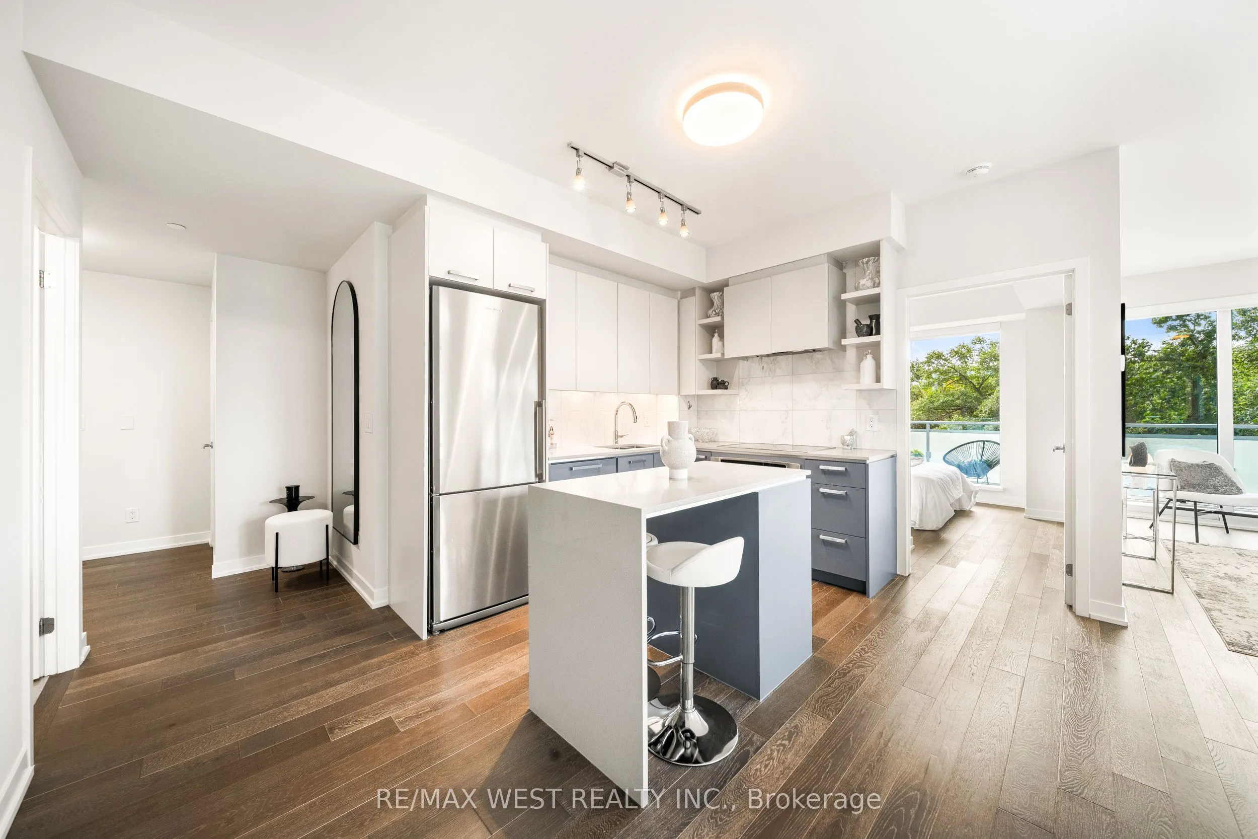 1830 Bloor Street W, #511