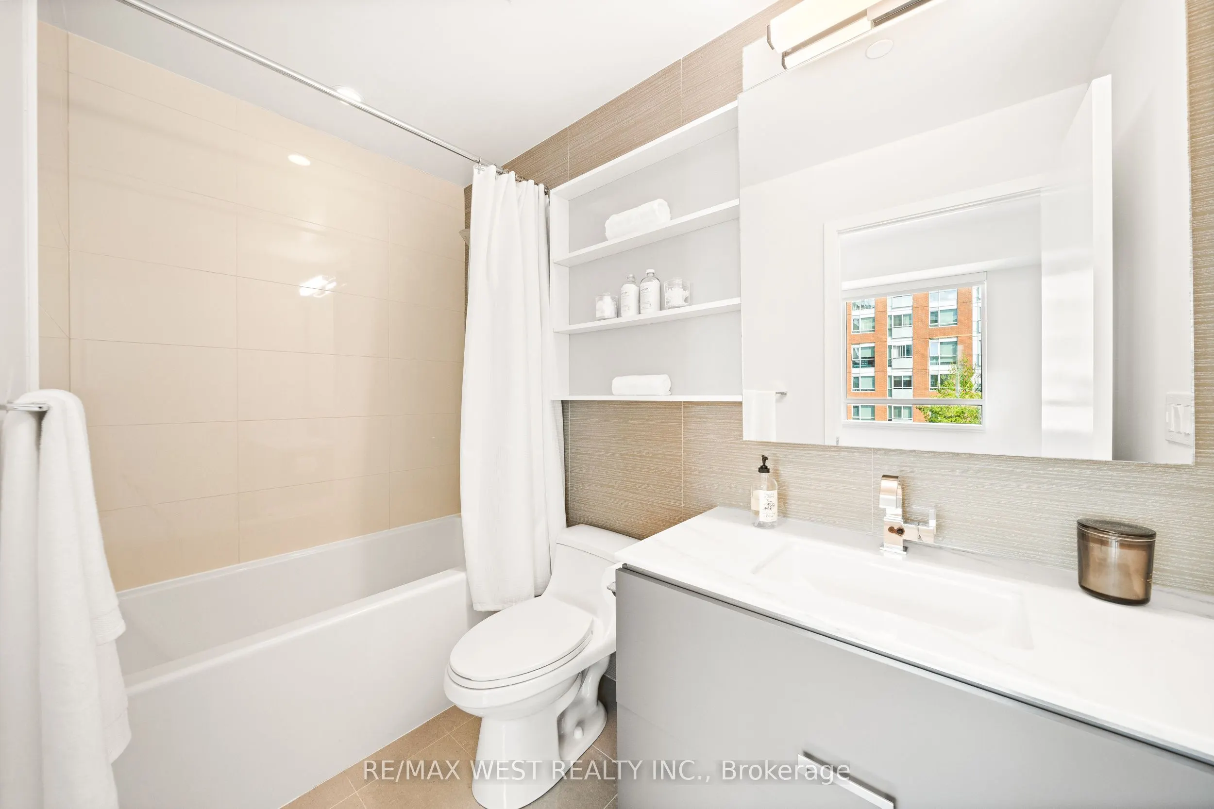 1830 Bloor Street W, #511