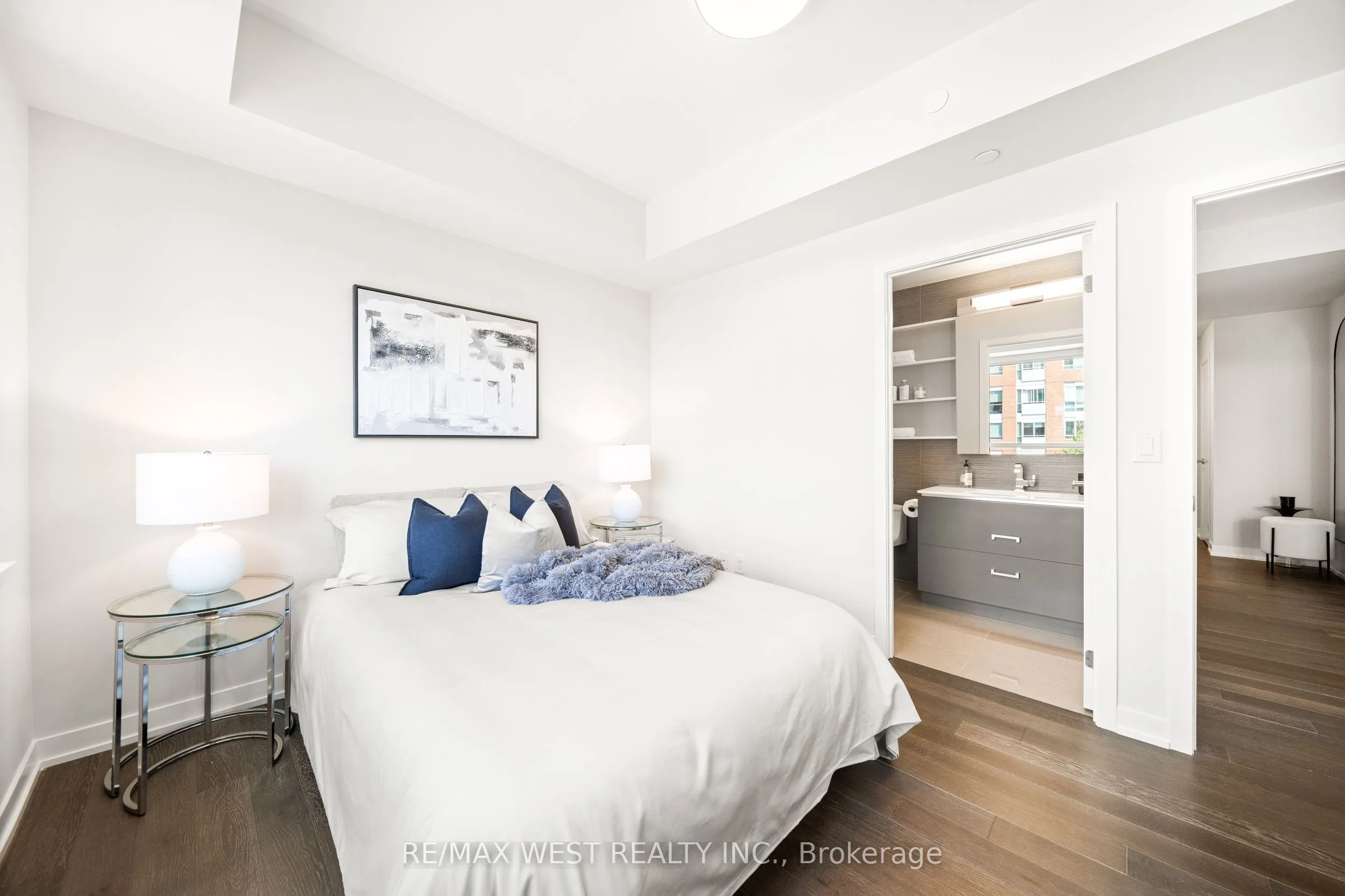 1830 Bloor Street W, #511
