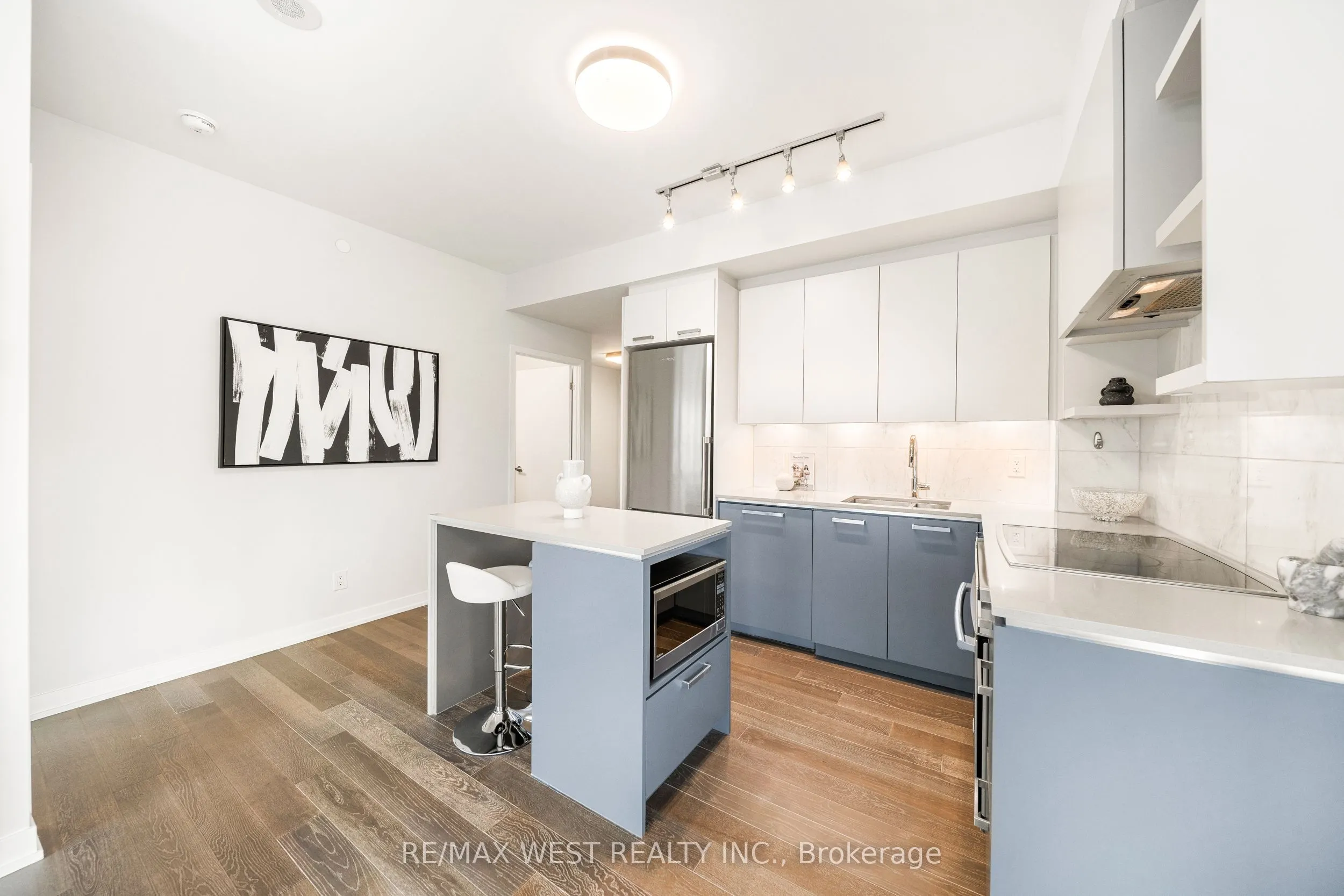 1830 Bloor Street W, #511