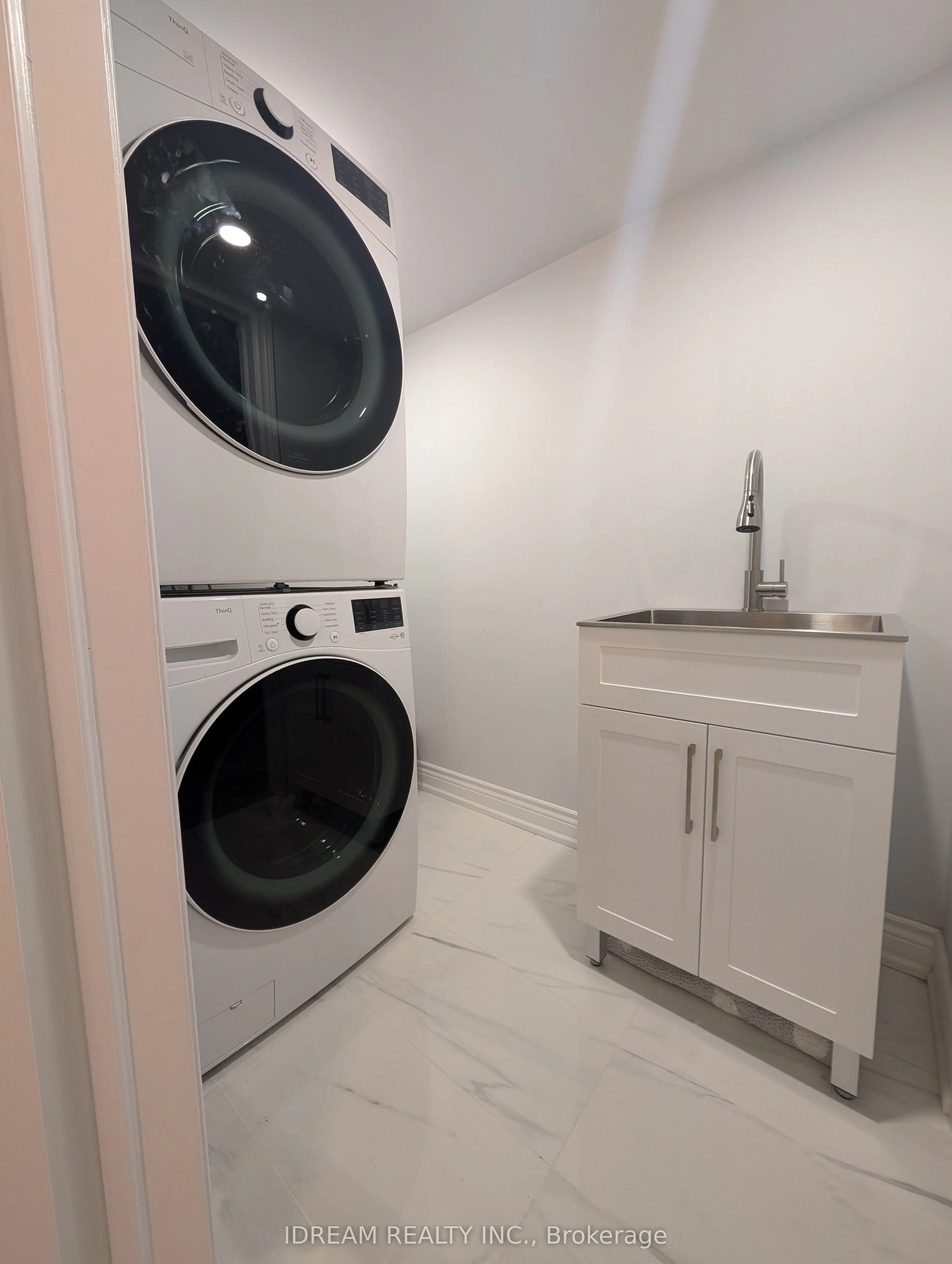 35 Soapstone Trail, #Bsmt