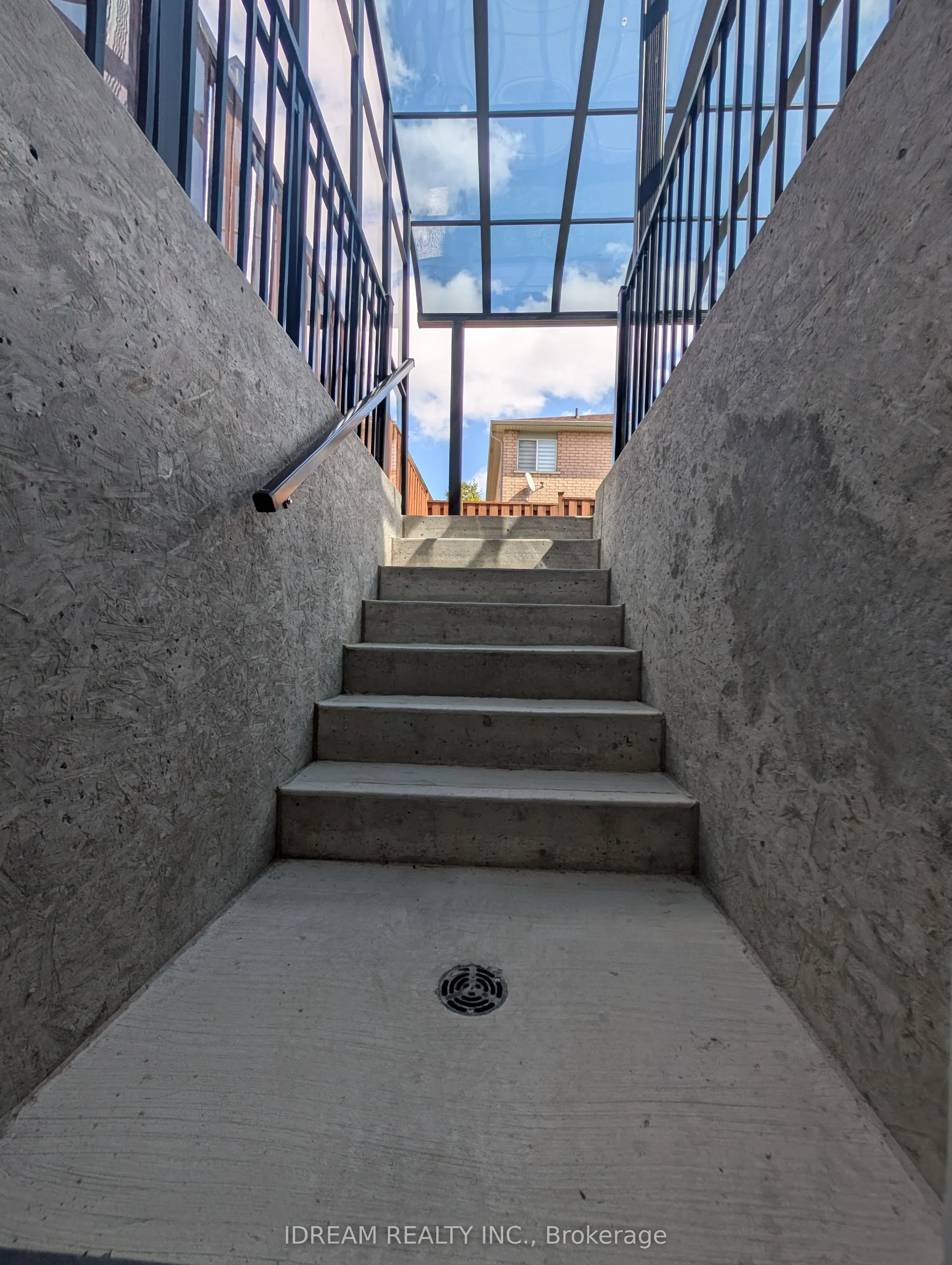 35 Soapstone Trail, #Bsmt