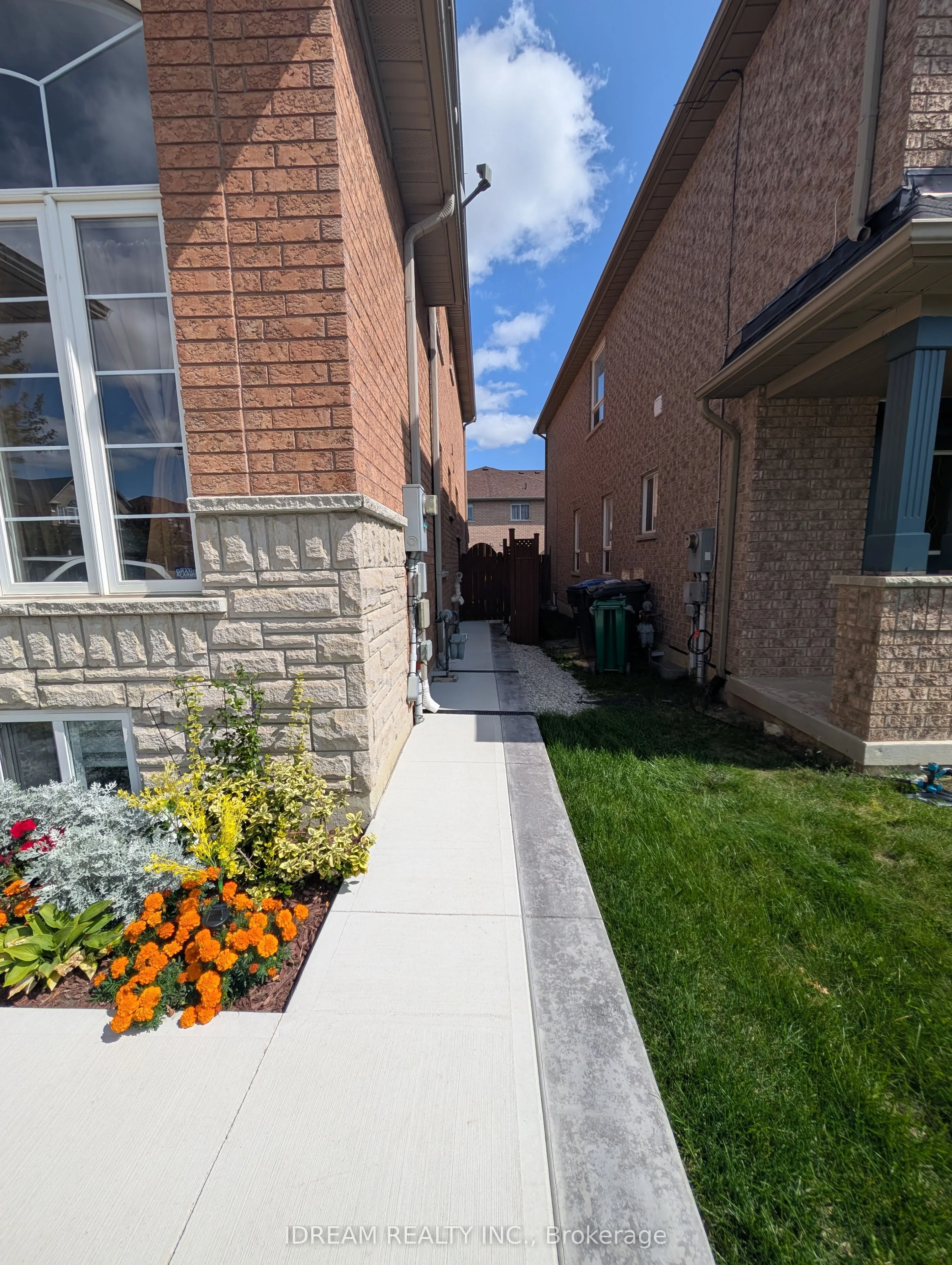 35 Soapstone Trail, #Bsmt