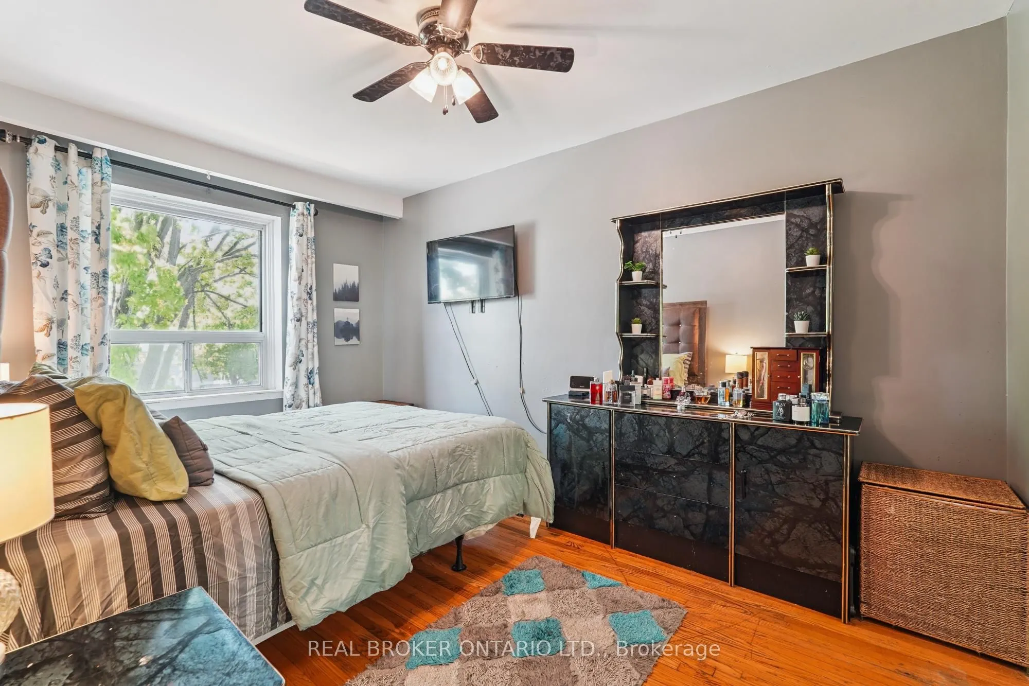 3106 Redbank Crescent