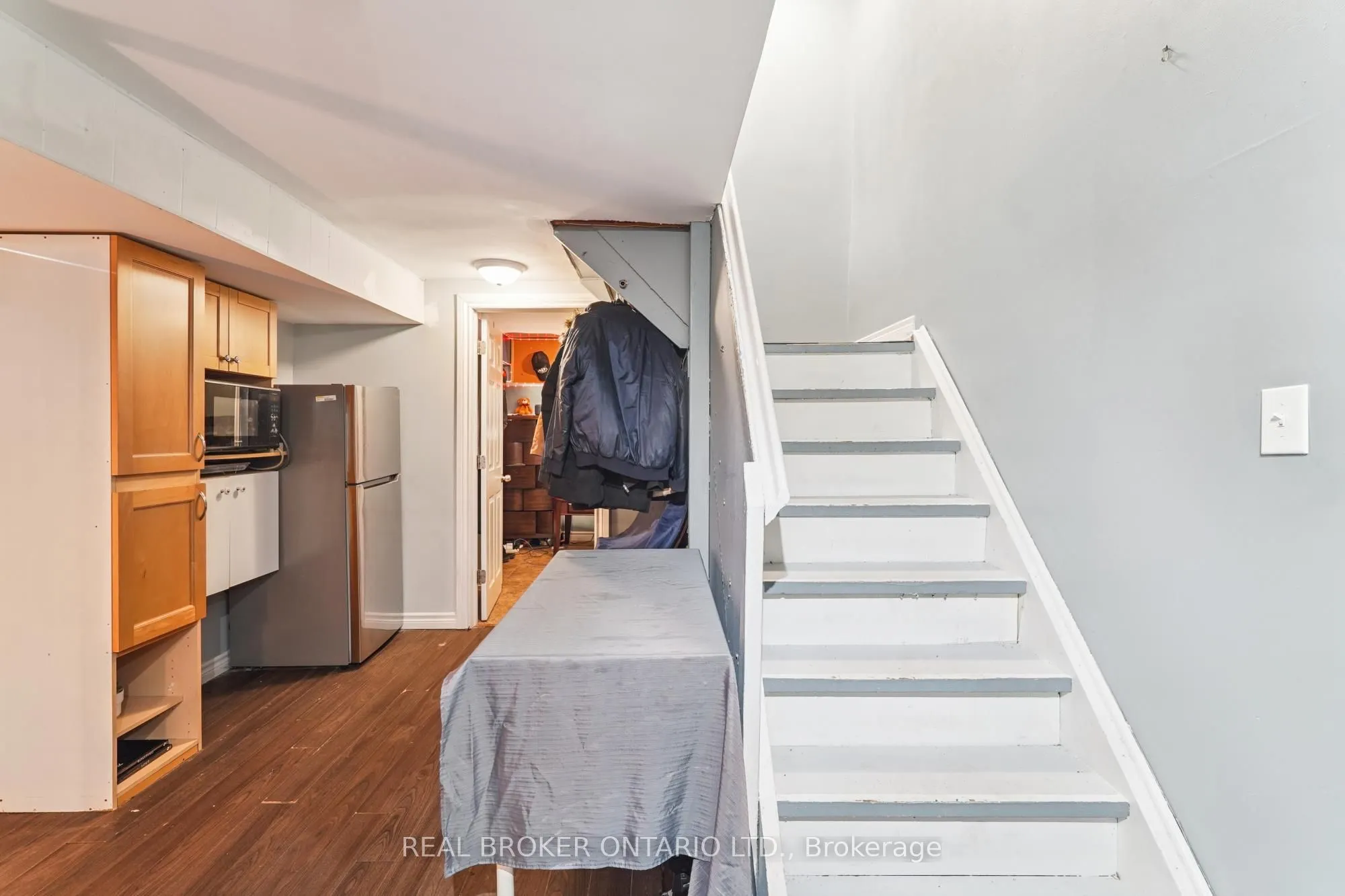 3106 Redbank Crescent