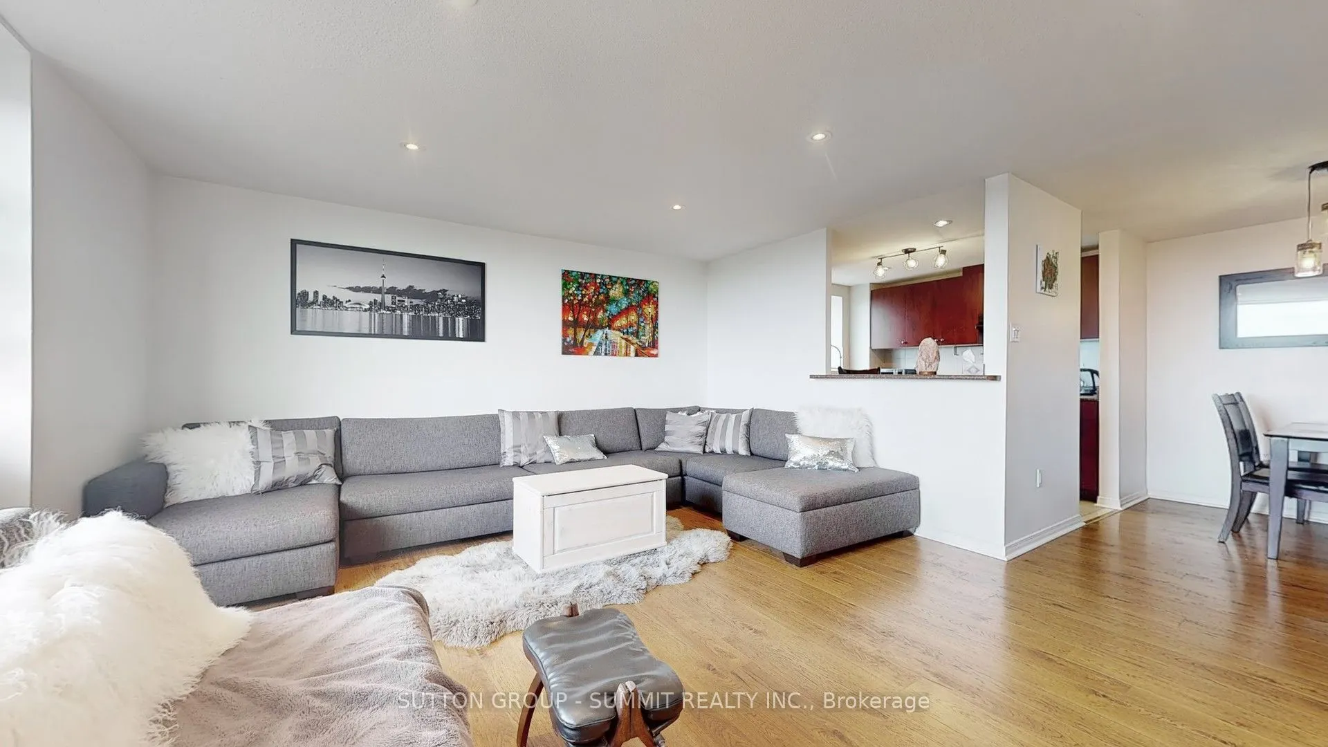 6720 GLEN ERIN Drive, #706