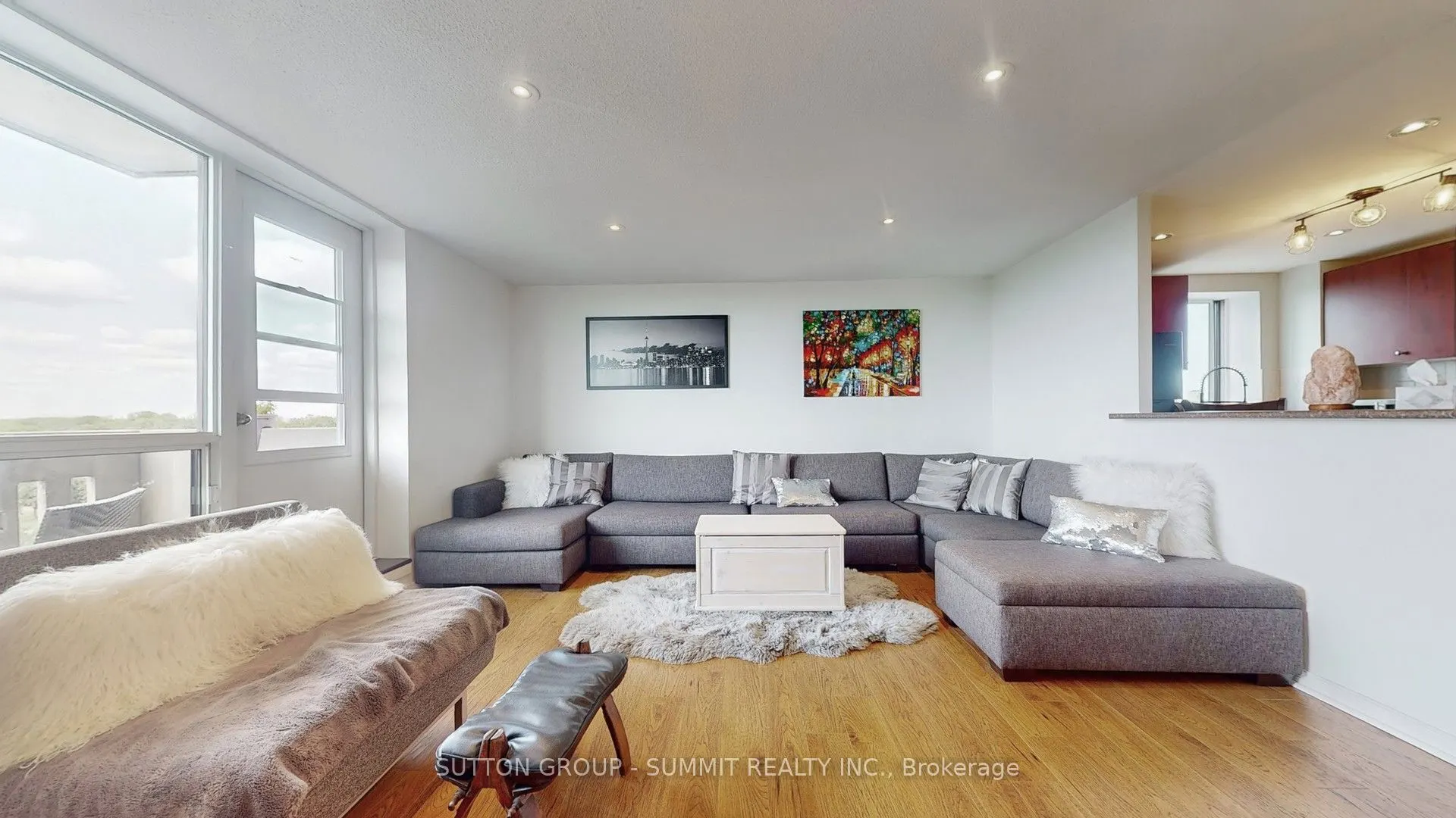 6720 GLEN ERIN Drive, #706