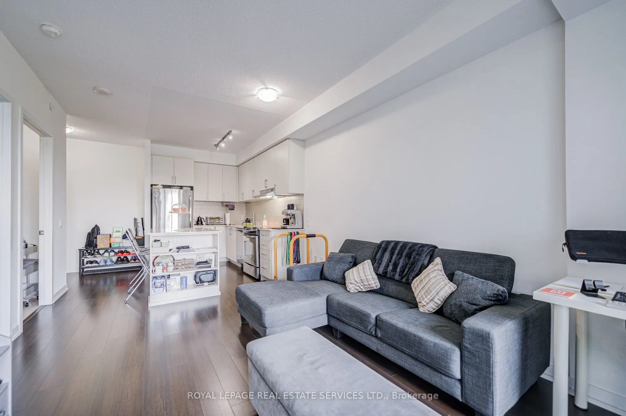 2560 Eglinton Avenue W, #1008