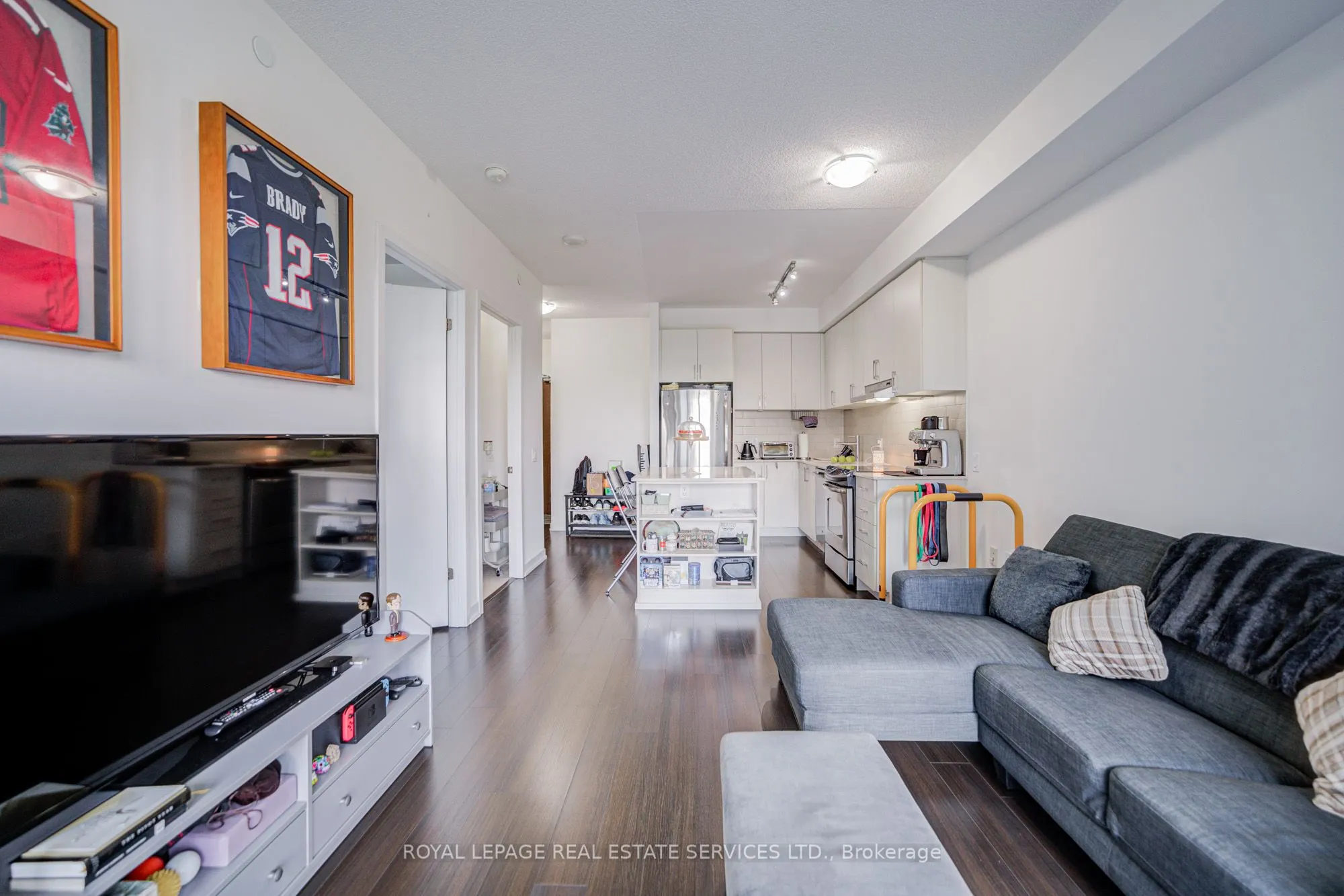 2560 Eglinton Avenue W, #1008