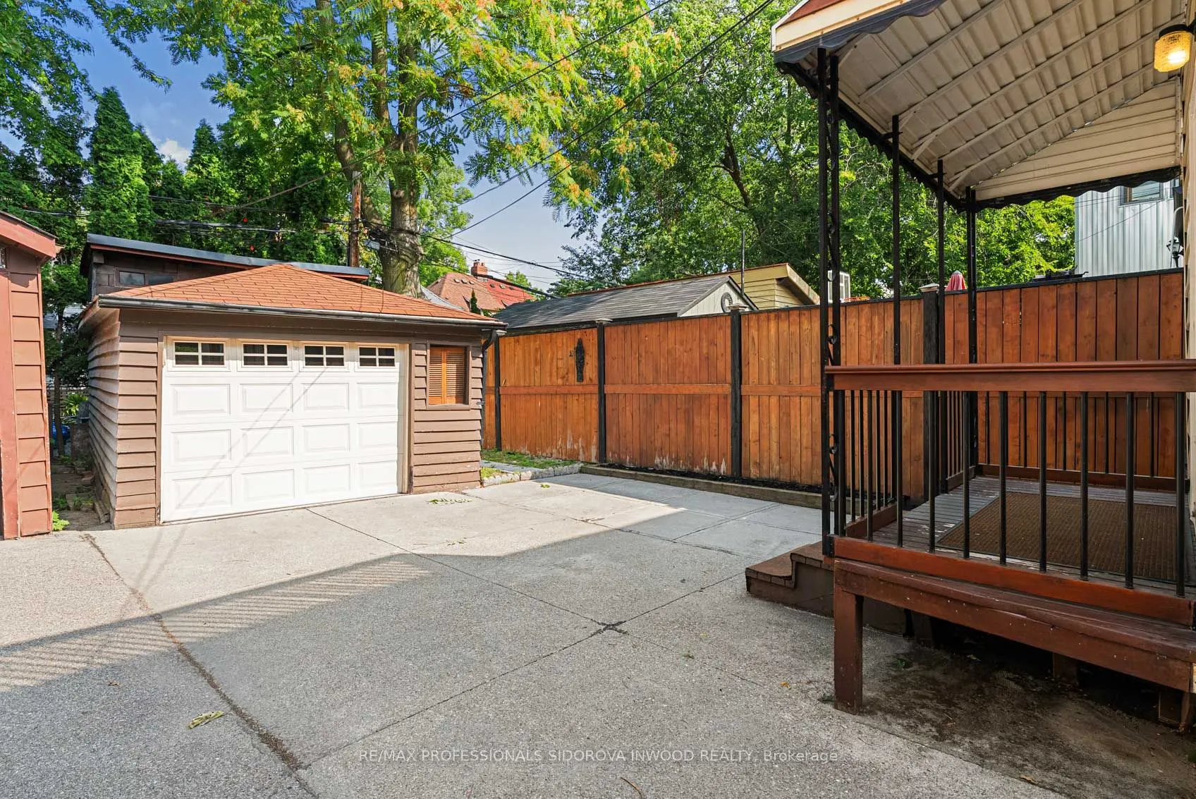 20 Webb Avenue