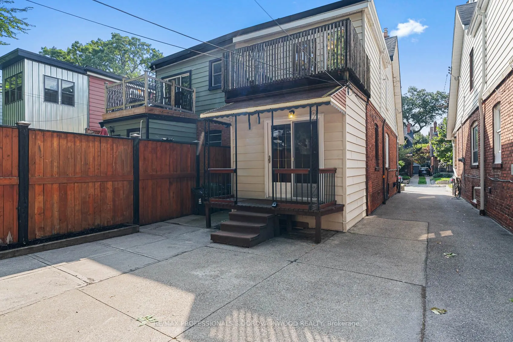 20 Webb Avenue