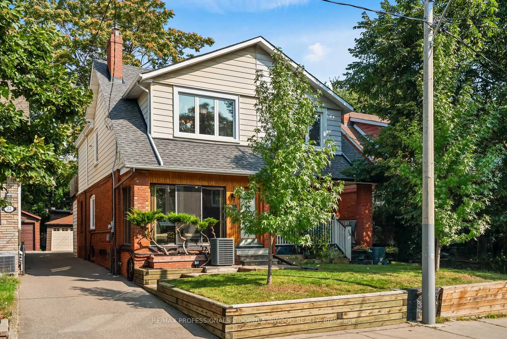 20 Webb Avenue