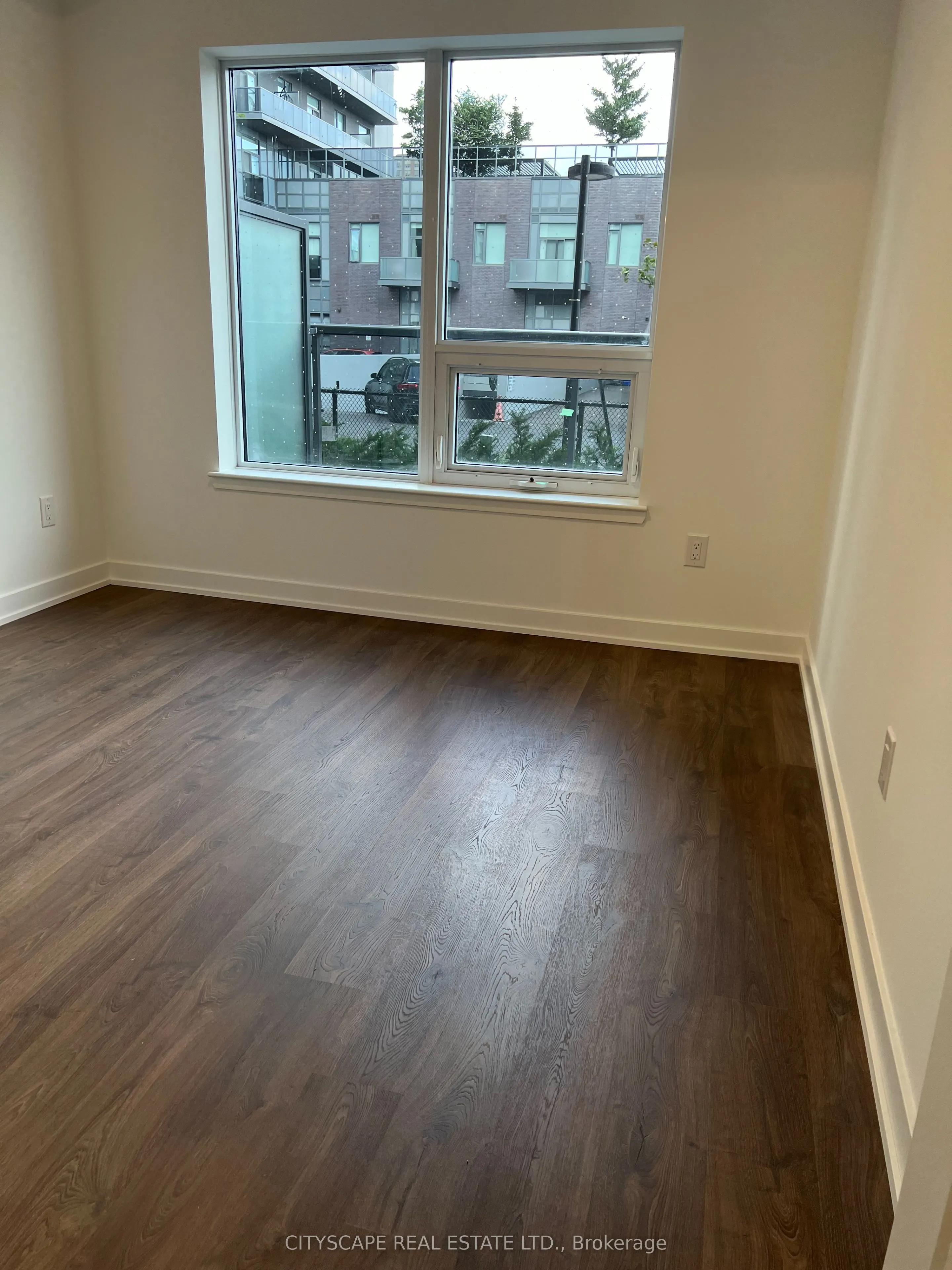 5105 Hurontario Street, #108