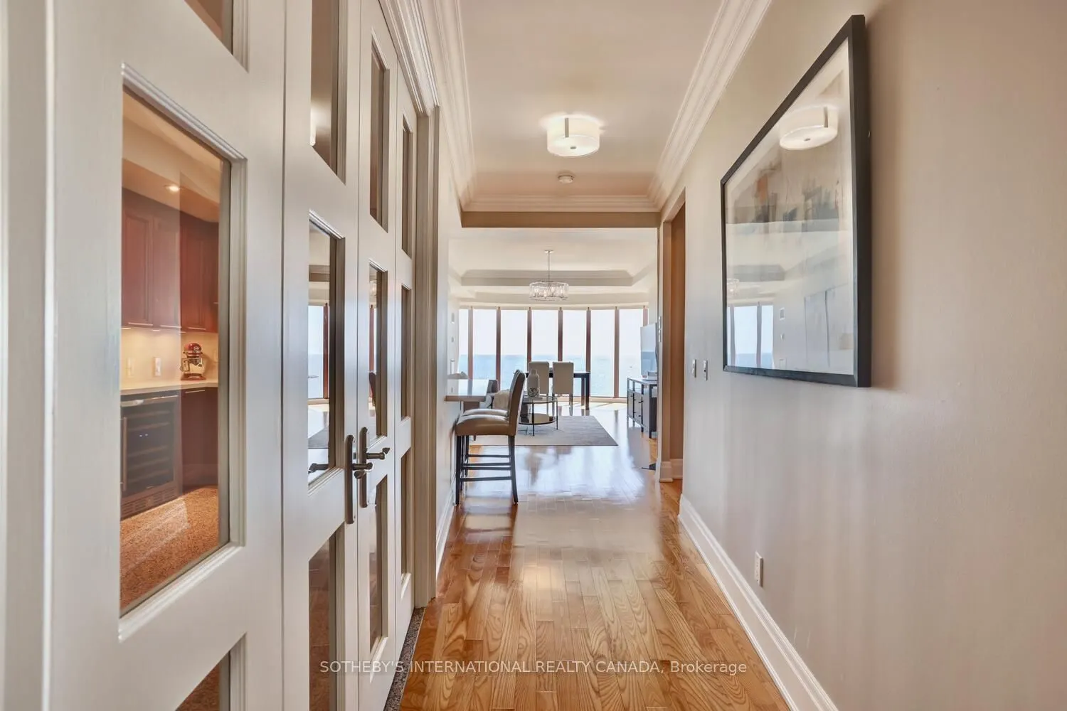 2095 Lake Shore Boulevard W, #818