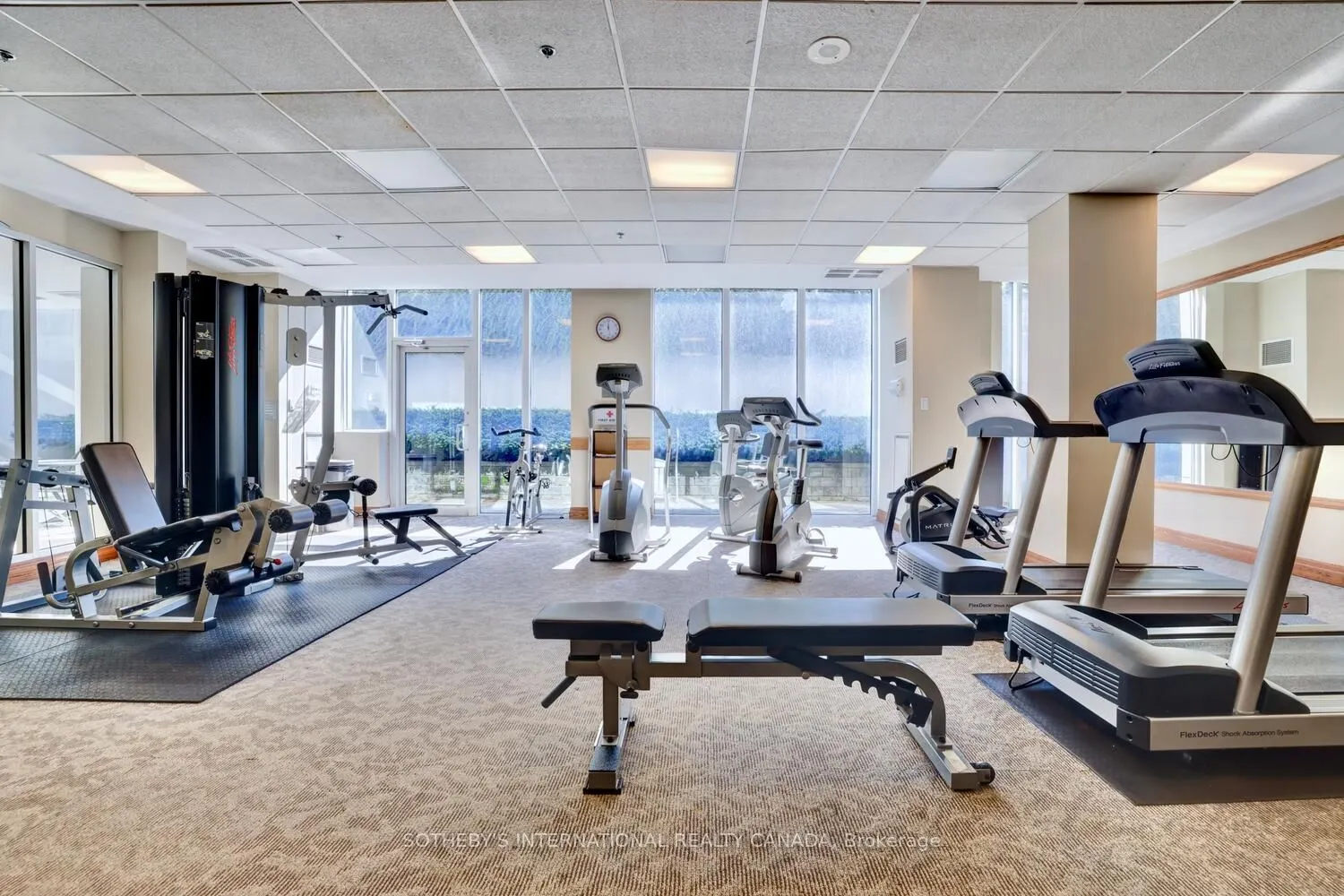 2095 Lake Shore Boulevard W, #818