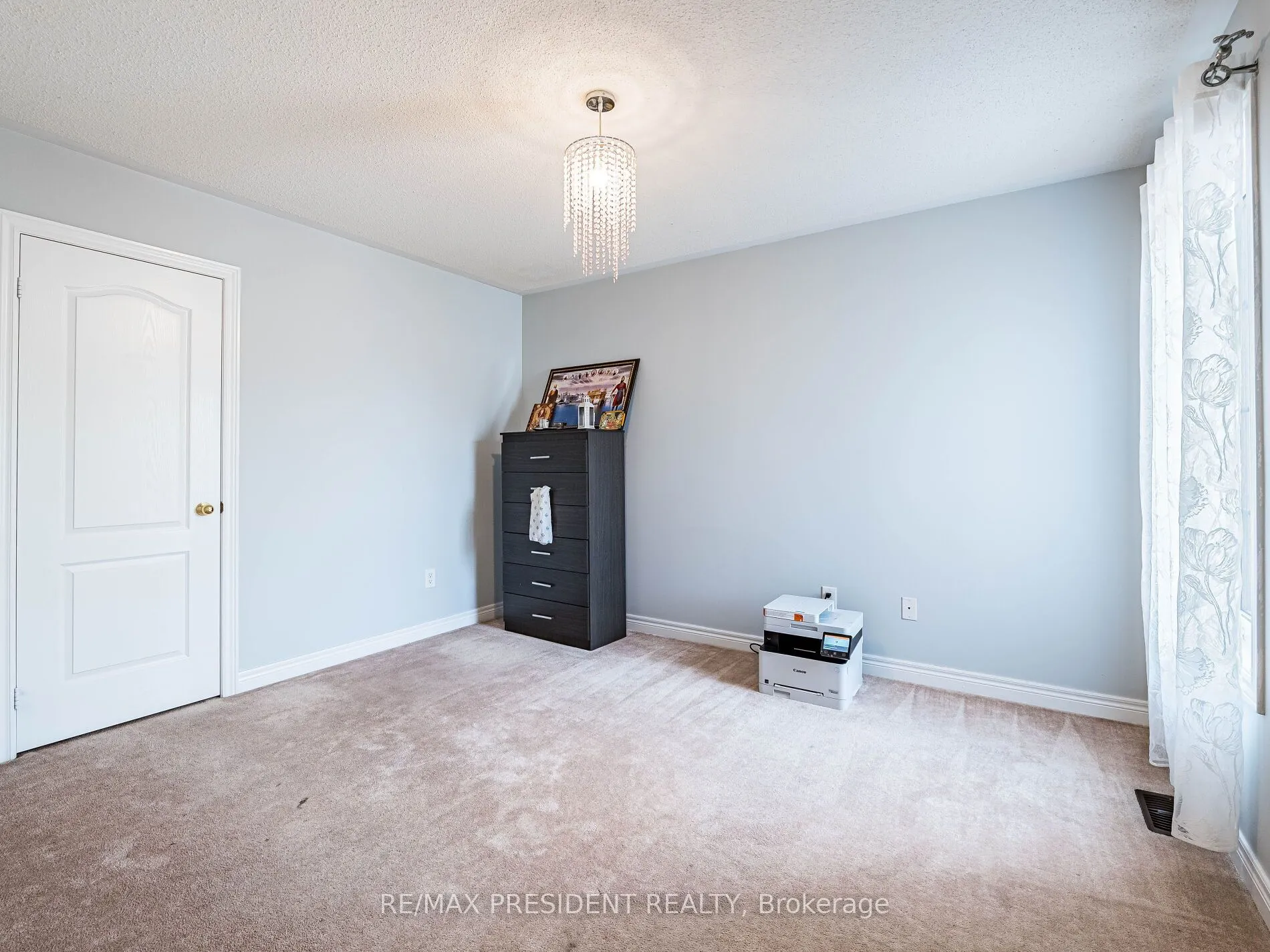 33 Belleville Drive