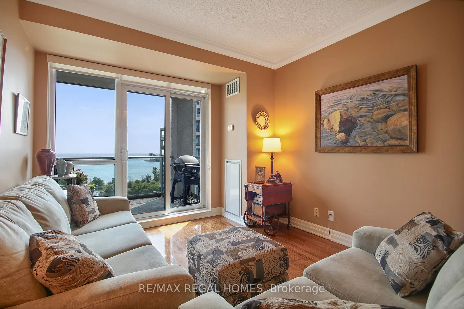 2083 Lake Shore Boulevard W, #710